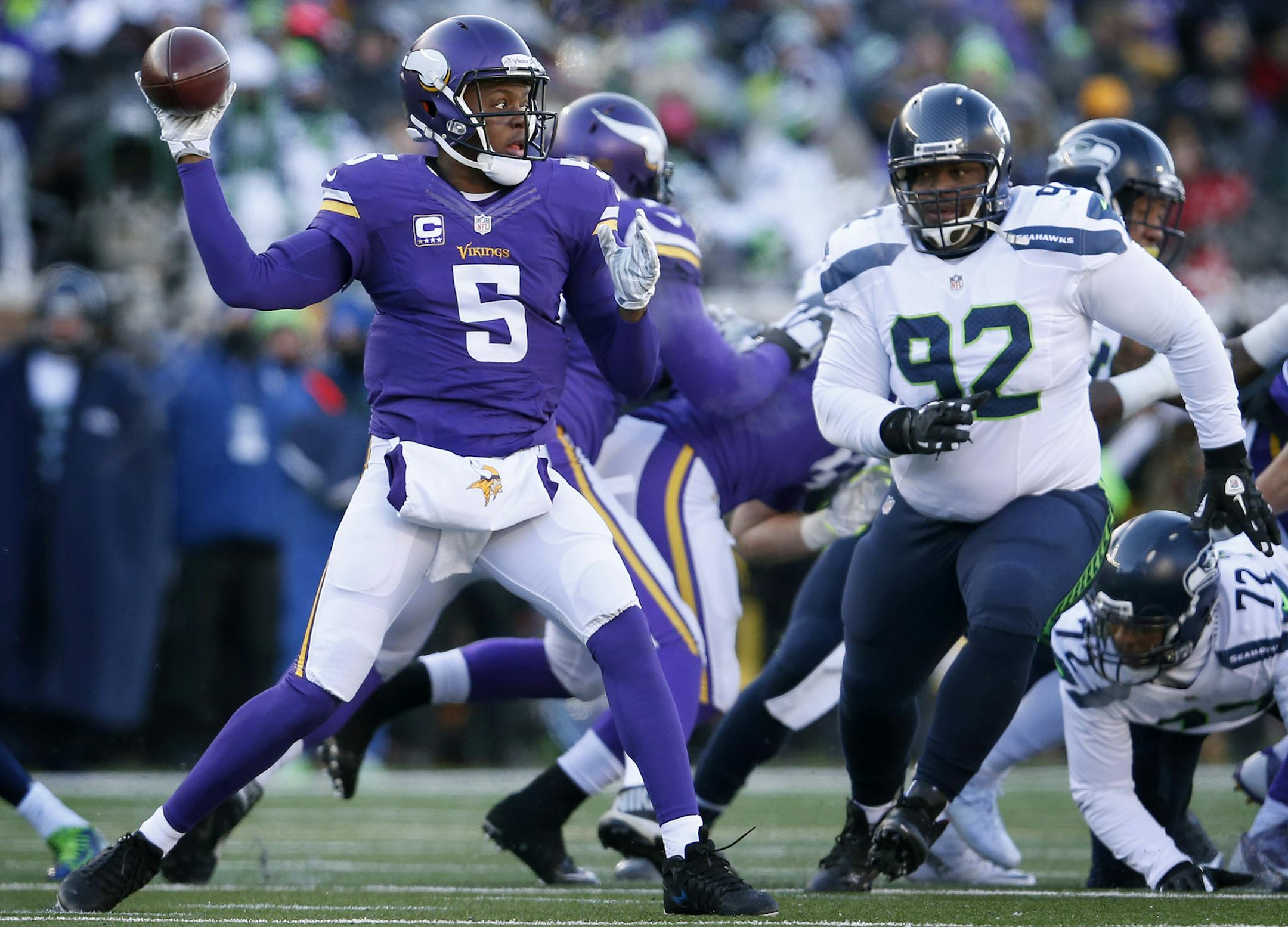 Minnesota Vikings Teddy Bridgewater (5). ] CARLOS GONZALEZ ï cgonzalez@startribune.com - January 10, 2016, Minneapolis, MN, TCF Bank Stadium, NFL, Minnesota Vikings vs. Seattle Seahawks ORG XMIT: MIN1601111729410183