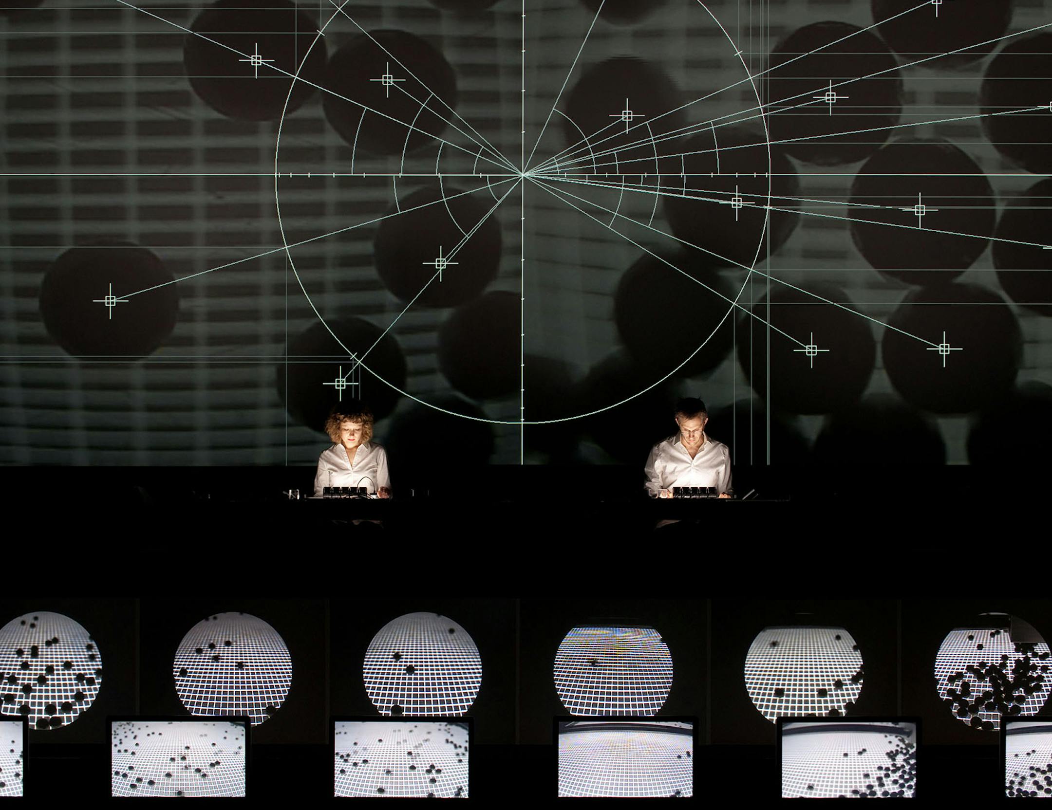 Photo by Kazuo Fukunaga Ryoji Ikeda's "superposition"