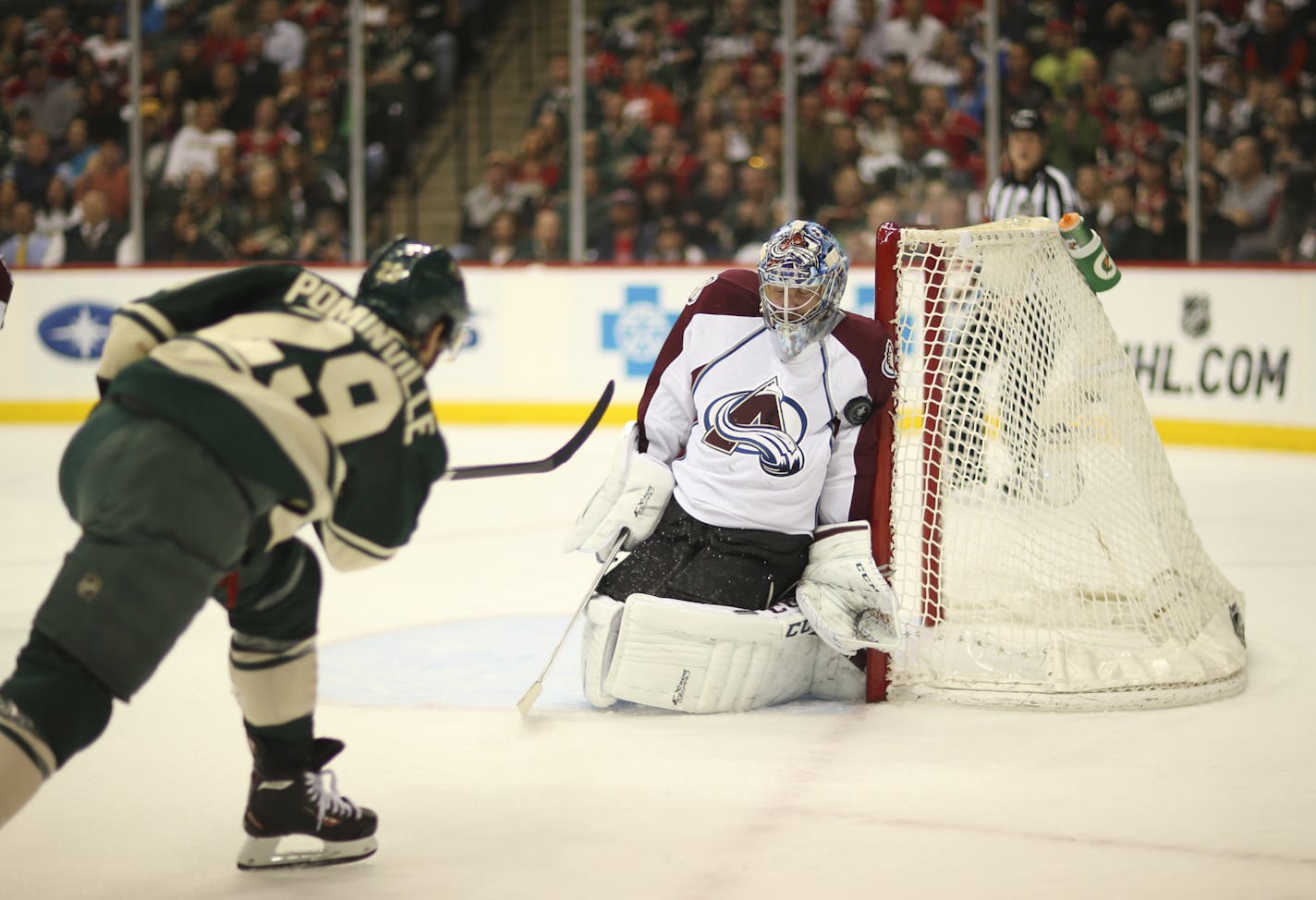 Minnesota Wild right wing Jason Pominville (29)