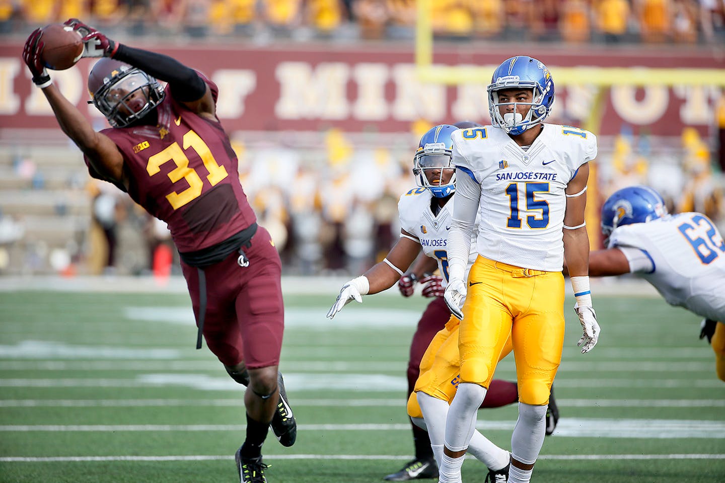 Eric Murray (31) intercepts a pass. He was selected in the fourth round by Kansas City in the NFL draft.