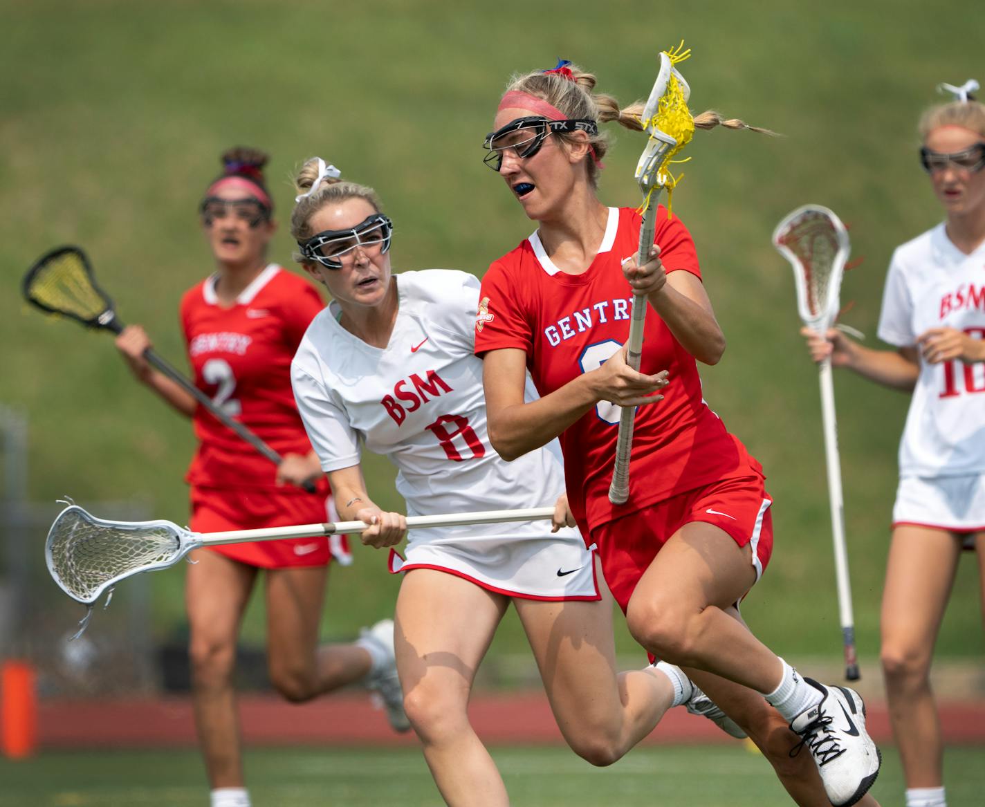 Day one of the girls state high school Lacrosse tournament got under way Tuesday, June 14, 2022 at Roseville High School in Roseville, Minn. Here, GentryÕs Eva Anderson broke through the Benilde-St. MargaretÕs defense to score in the 1st half. ] Brian Peterson ¥ brian.peterson@startribune.com