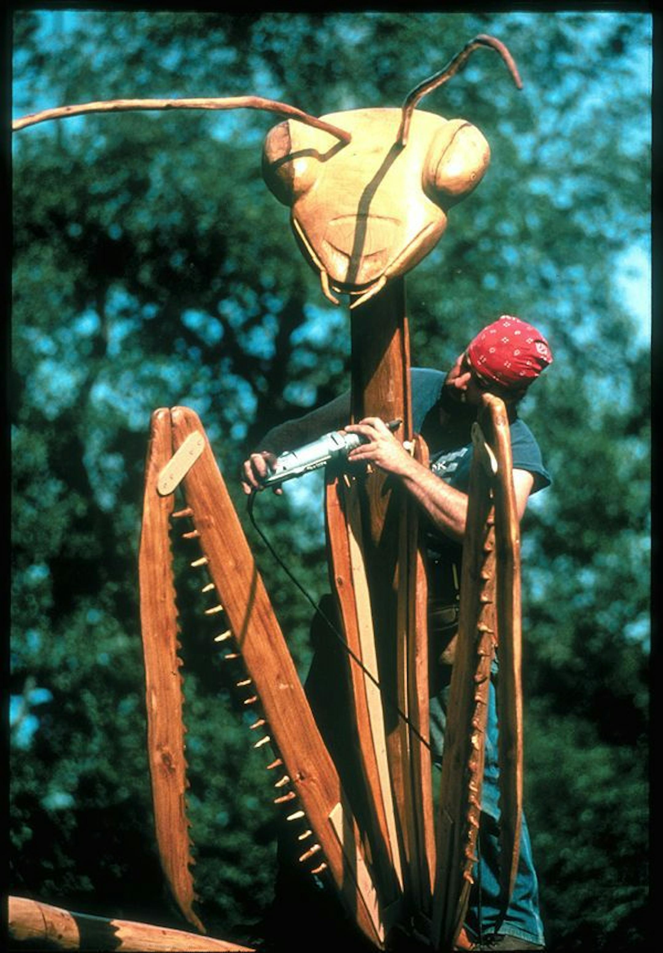 Sculptor David Rogers assembles a praying mantis for the new "Big Bugs" exhibit at the Minnesota Landscape Arboretum. Provided