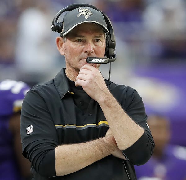 Mike Zimmer has a lot to think about after three losses in a row, but the Vikings aren&#x2019;t the only NFC North team with issues.