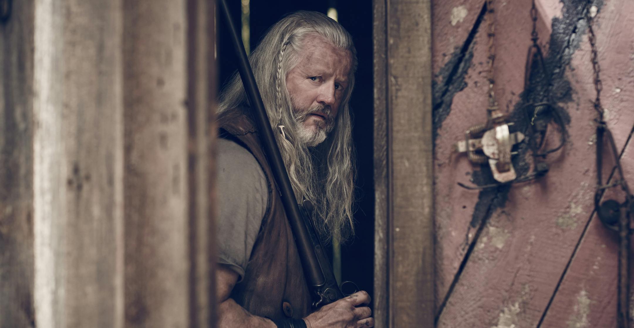 David Morse plays Big Foster in WGN America's "Outsiders," an Appalachian-based new series with a stellar roster of executive producers.
