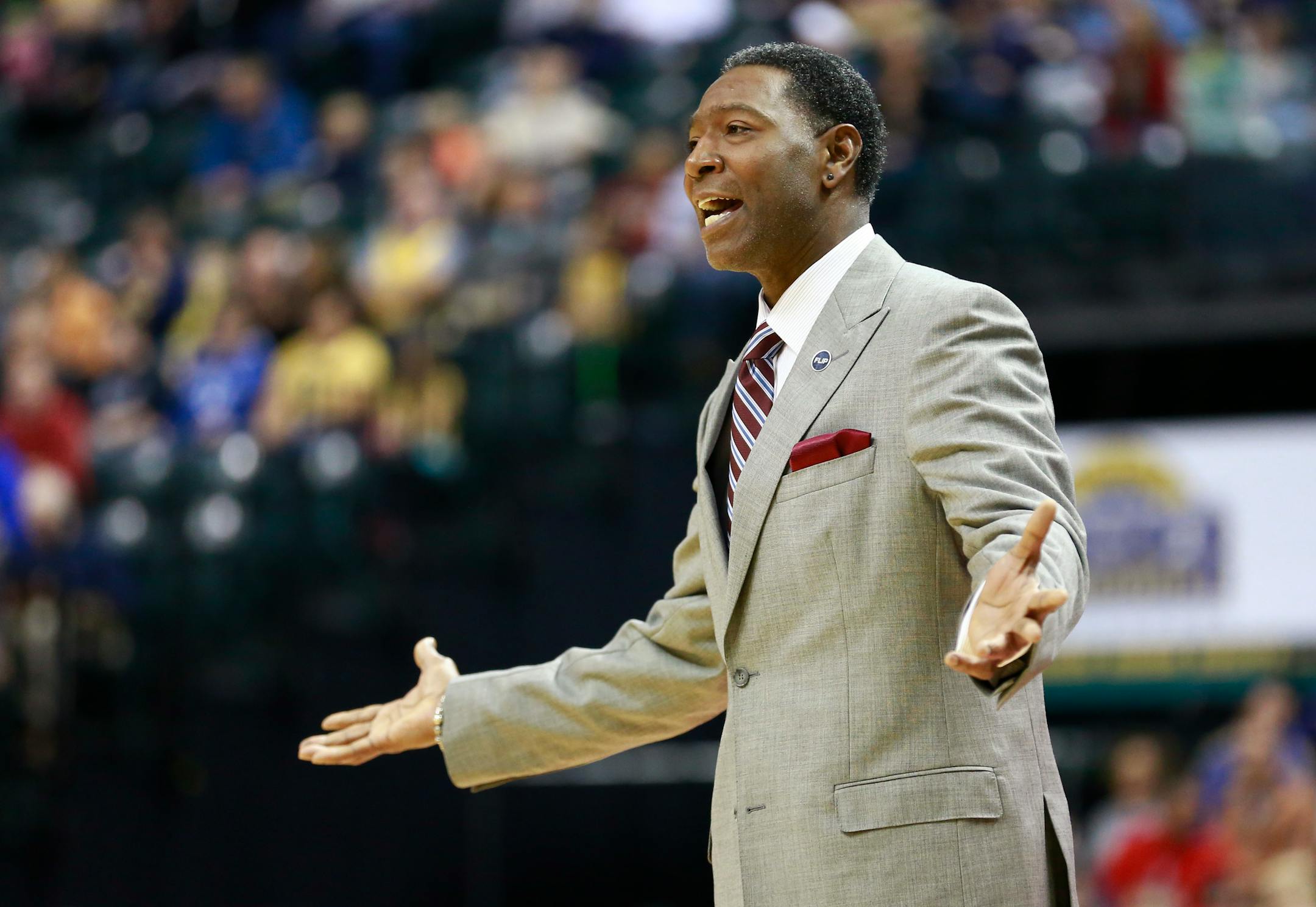 Minnesota Timberwolves head coach Sam Mitchell