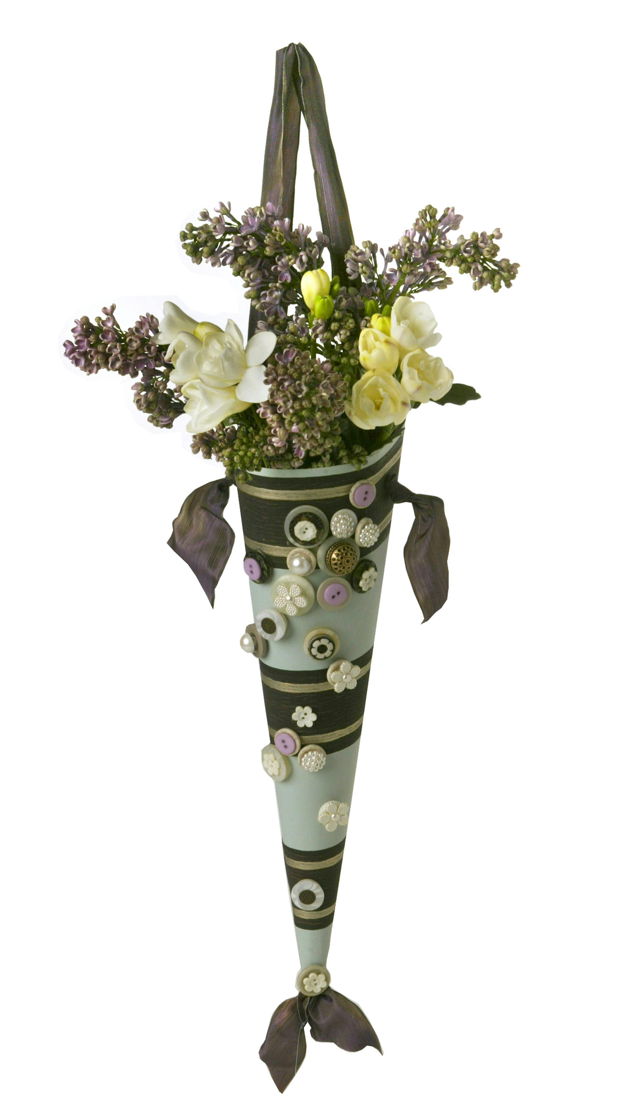 The Buttoned Down basket by Kim Yeager