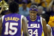 Lynx center Sylvia Fowles' No. 34 LSU jersey is being retired.