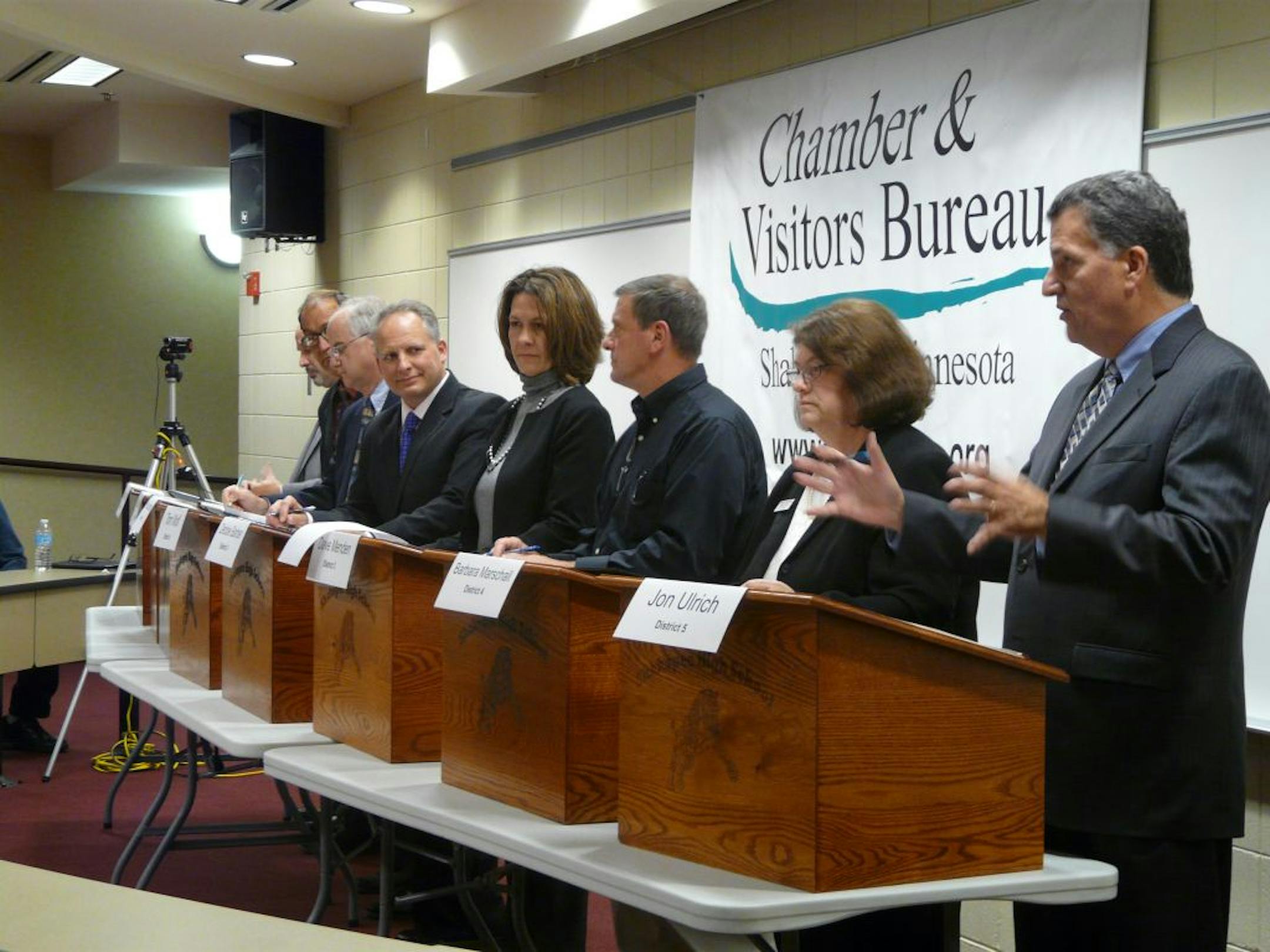 Board chair Tom Wolf, as colleague Jon Ulrich speaks. Dave Peterson photo