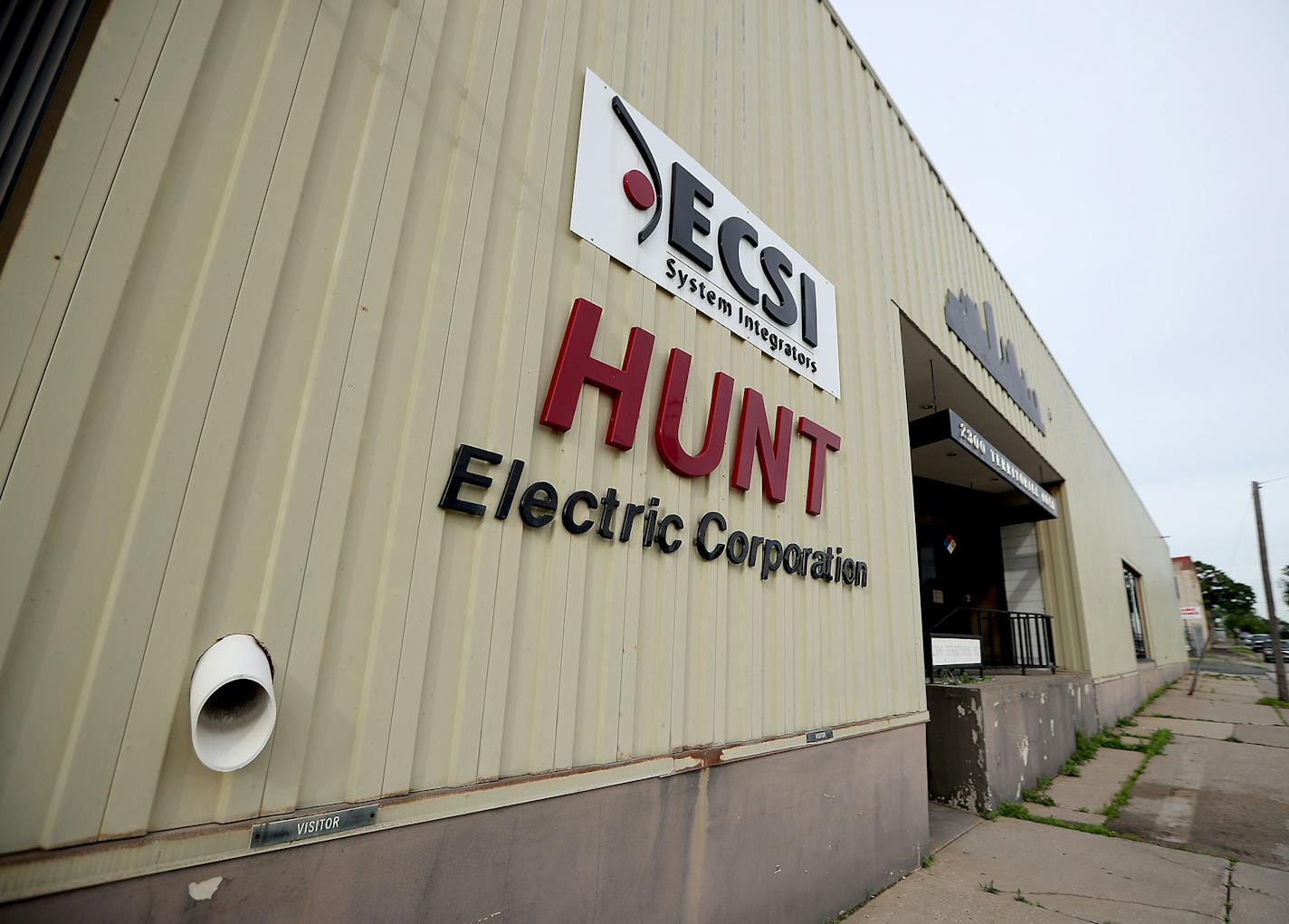 The Hunt Electric building will be torn down for a new apartment complex. ] (ELIZABETH FLORES/STAR TRIBUNE) ELIZABETH FLORES &#x2022; eflores@startribune.com