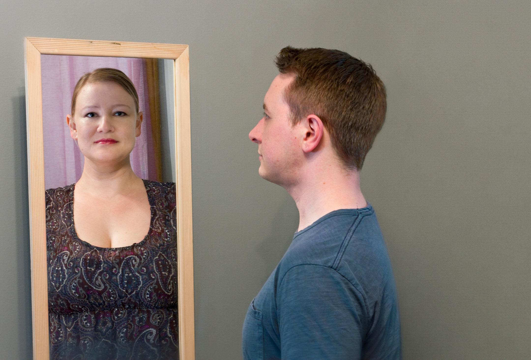 People: Amy Schweickhardt, Patrick Kozicky in "Getting to Ellen." Photo by Kim Pettengill. 2015 Fringe Festival.