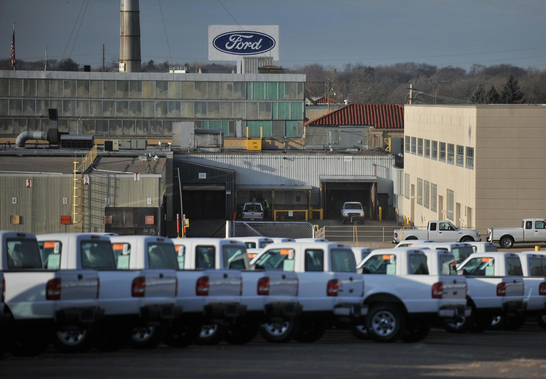 The last Ford Ranger rolls out of the St. Paul assembly plant Friday morning. ] GLEN STUBBE &#x201a;&#xc4;&#xa2; glen.stubbe@startribune.com St. Paul, MN - 12/16/2011
