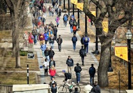 A safety industry trade group ranked the University of Minnesota well down its list of the safest campuses.