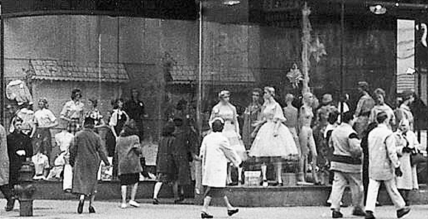 Star Tribune file photo
Nicollet Avenue between 6th and 7th Streets, a bustling retail scene in 1960.Like most stores of its time, Three Sisters had large windows for its displays. The current occupant of the block, the dour, prefab bunker known as City Center, was built without display windows.