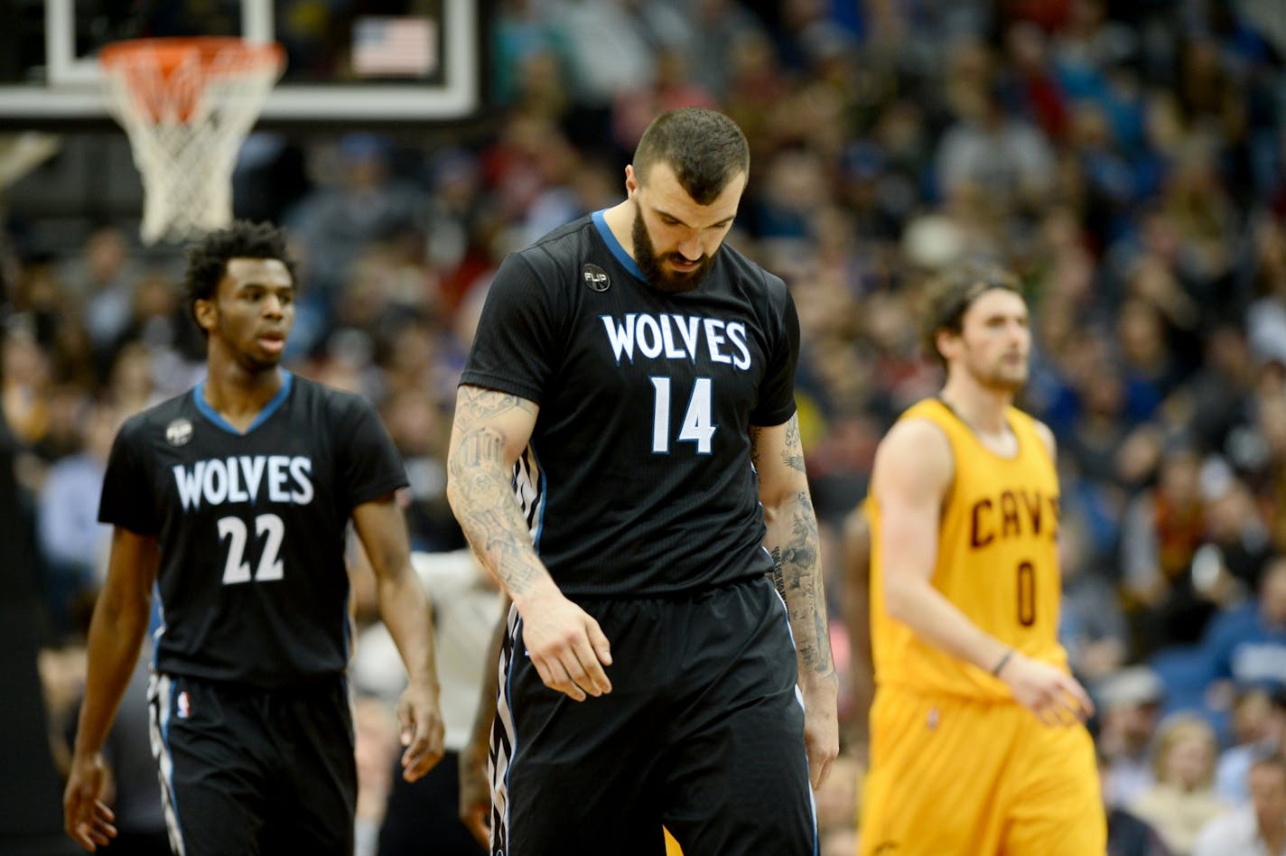 Minnesota Timberwolves center Nikola Pekovic (14)