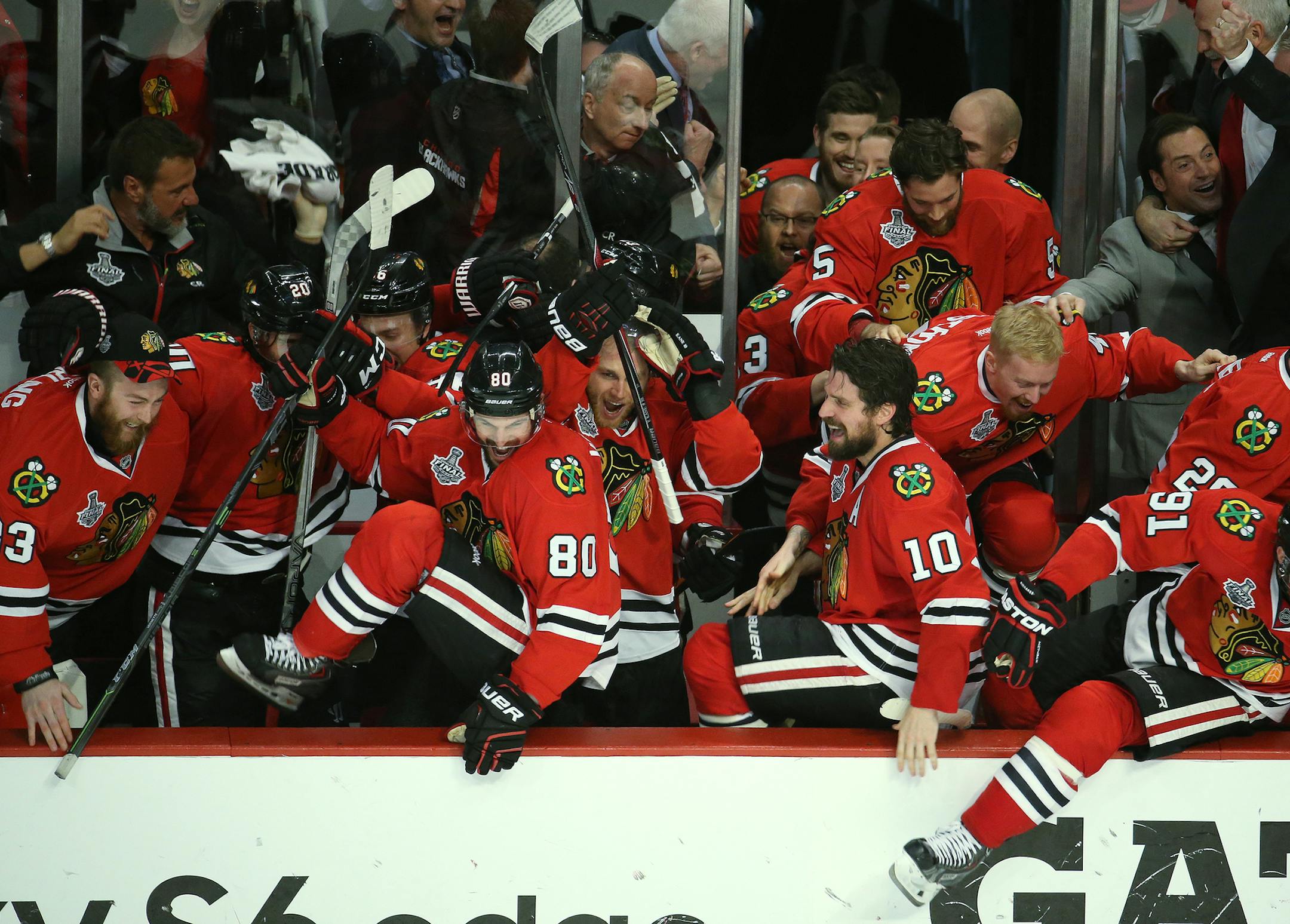 The Chicago Blackhawks celebrate a 2-0 win over the Tampa Bay Lightning for the Stanley Cup Championship at the United Center Monday, June 15, 2015, in Chicago. (Brian Cassella/Chicago Tribune/TNS) ORG XMIT: 1169534