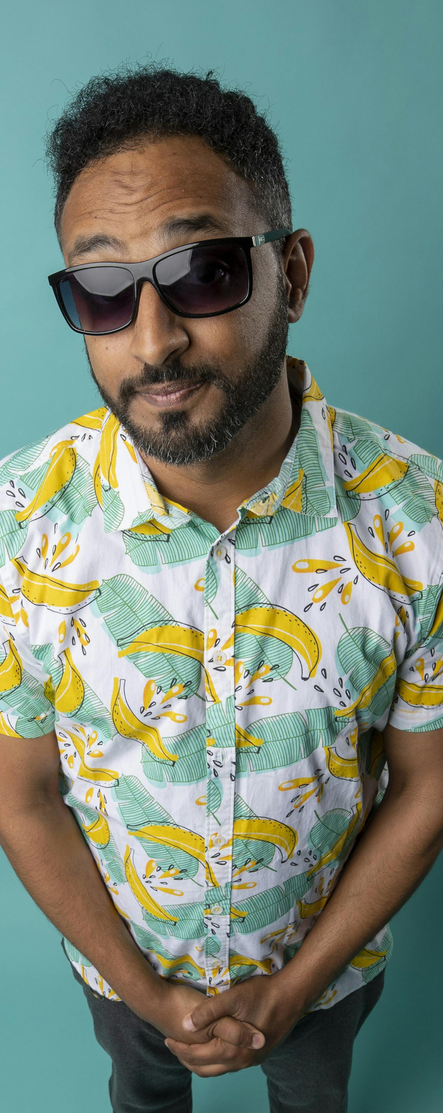 Comedian Ali Sultan. ] CARLOS GONZALEZ &#x2022; cgonzalez@startribune.com &#x2013; Minneapolis, MN &#x2013; May 1, 2019, Comedian Ali Sultan dressed - California bound