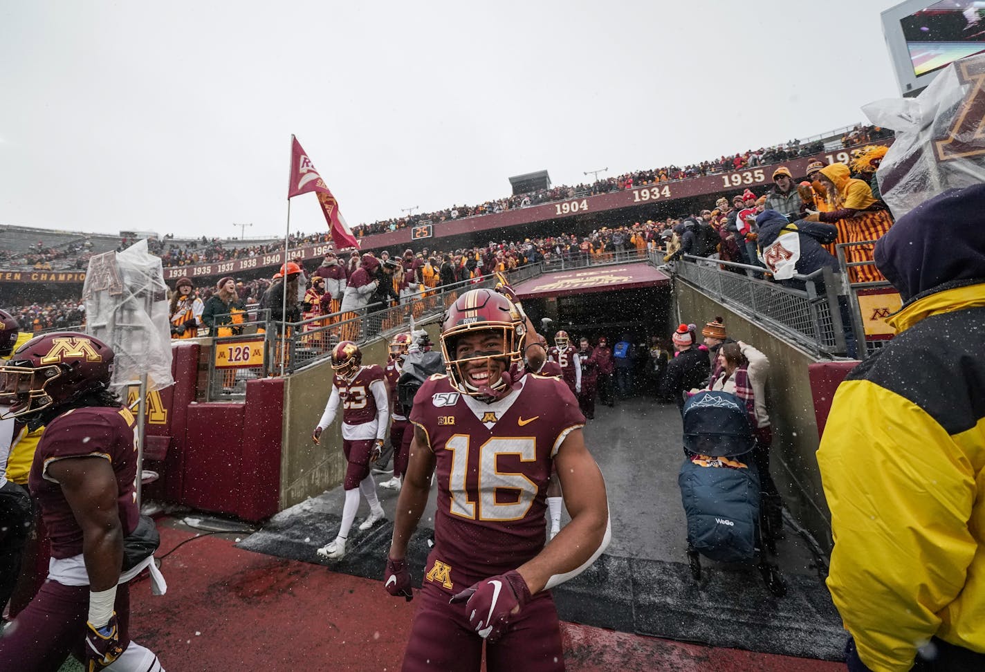 Gophers defensive back Coney Durr (16) takes the field for warmups during a game last November at TCF Bank Stadium.