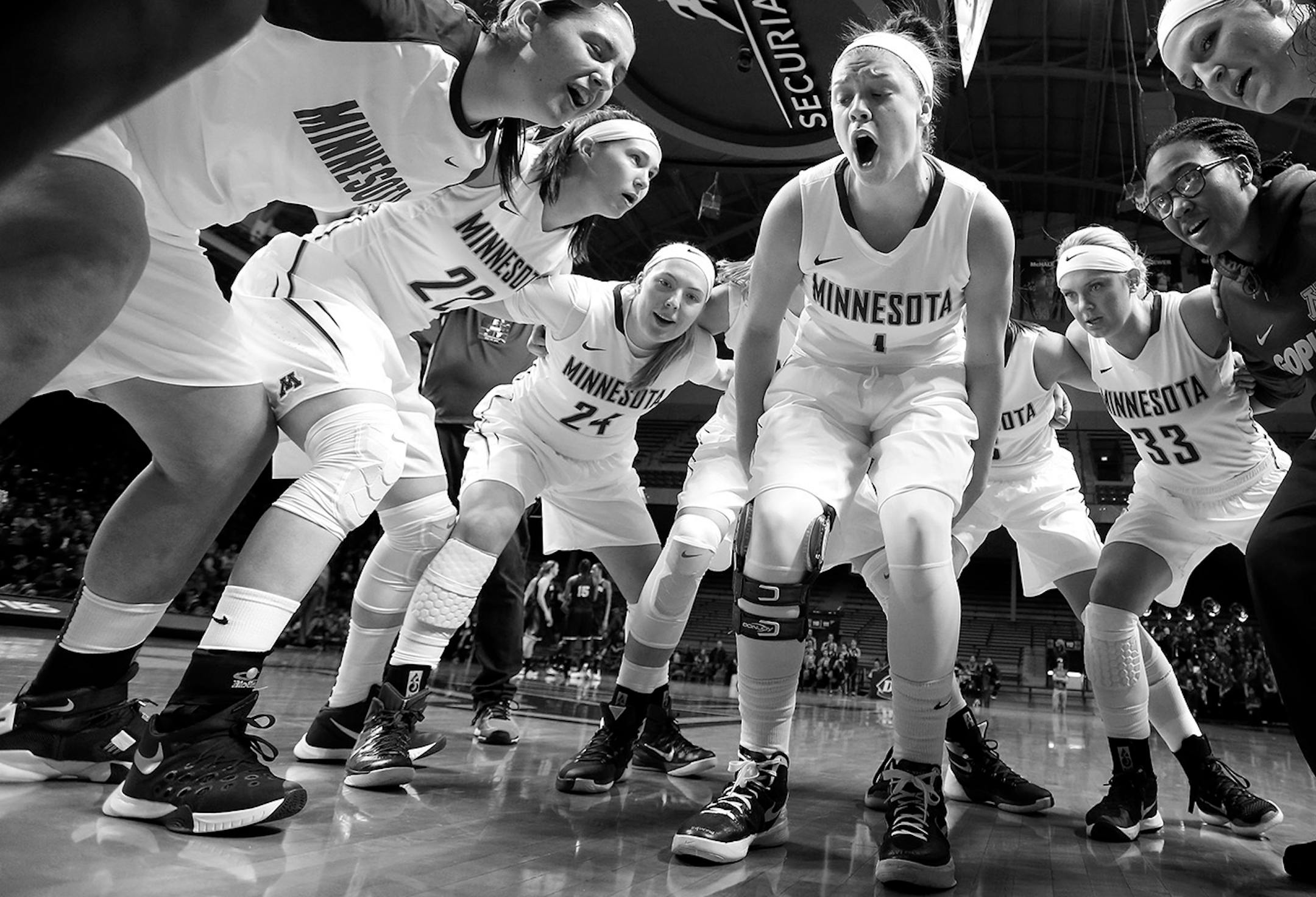 Rachel Banham rallied with teammates before the game. The Gophers played their first game of the season against Wofford on November 13, 2015. The game was the first for Banham after her season ending injury, which occurred December of 2014.