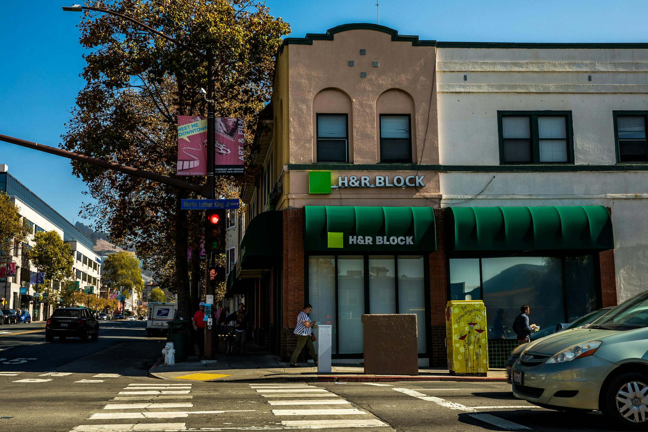 FILE -- An H&R Block in Berkeley, Calif., Oct. 18, 2018. President Donald Trump’s tax plan promised benefits, but as returns are being filed, some frustrated people are getting smaller refunds, or even writing checks. (Christie Hemm Klok/The New York Times)