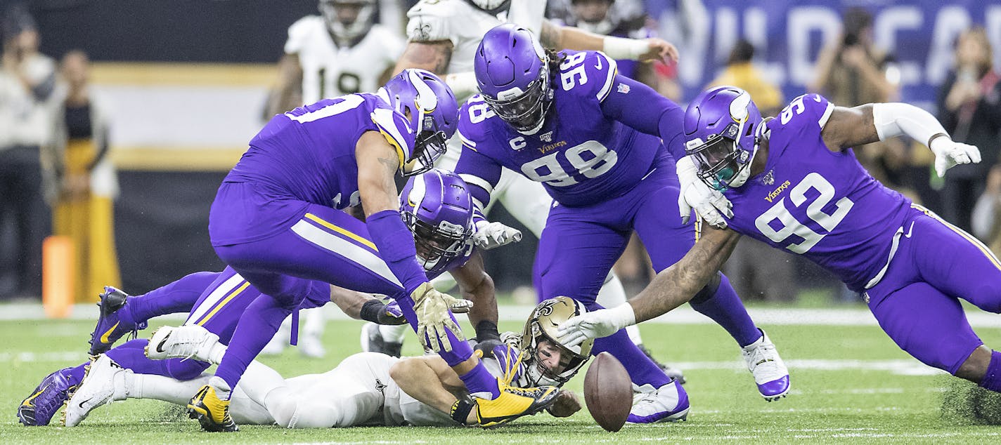 Minnesota Vikings defensive end Danielle Hunter sacked New Orleans Saints quarterback Drew Brees forcing a fumble in the fourth quarter. ] ELIZABETH FLORES &#x2022; liz.flores@startribune.com The Minnesota Vikings take on the New Orleans Saints at Mercedes-Benz Superdome, Sunday, January 5, 2020 in New Orleans, LA.