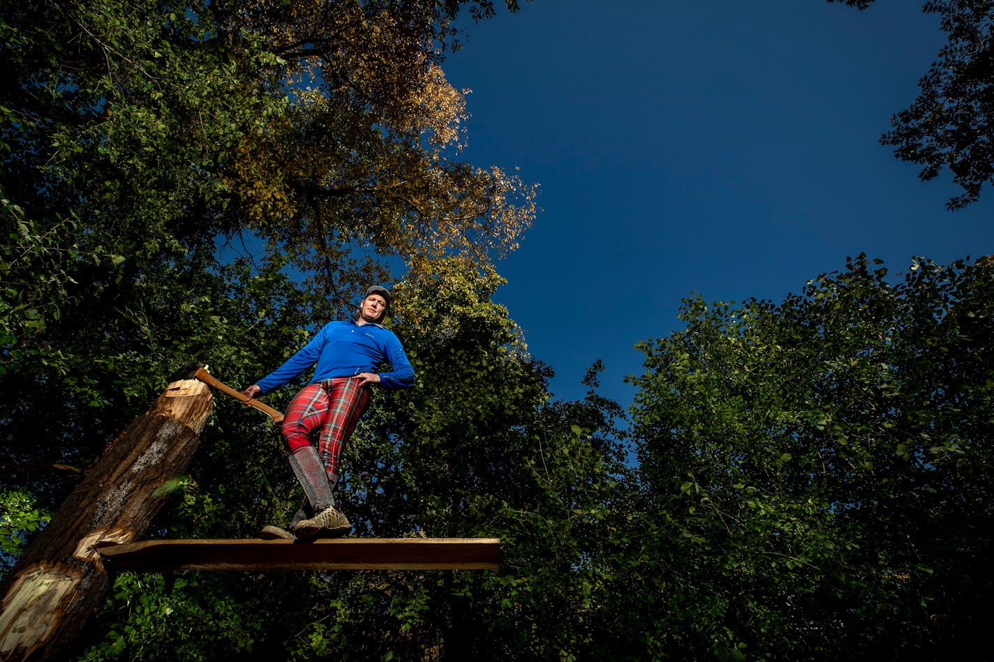 Cassidy Scheer has customed a lumberjack workout area in his backyard. ] CARLOS GONZALEZ • cgonzalez@startribune.com – Golden Valley, MN – October 17, 2019, One of best in the world, Cassidy Scheer of the legendary lumberjacking Scheer family, trains in his backyard in Golden Valley