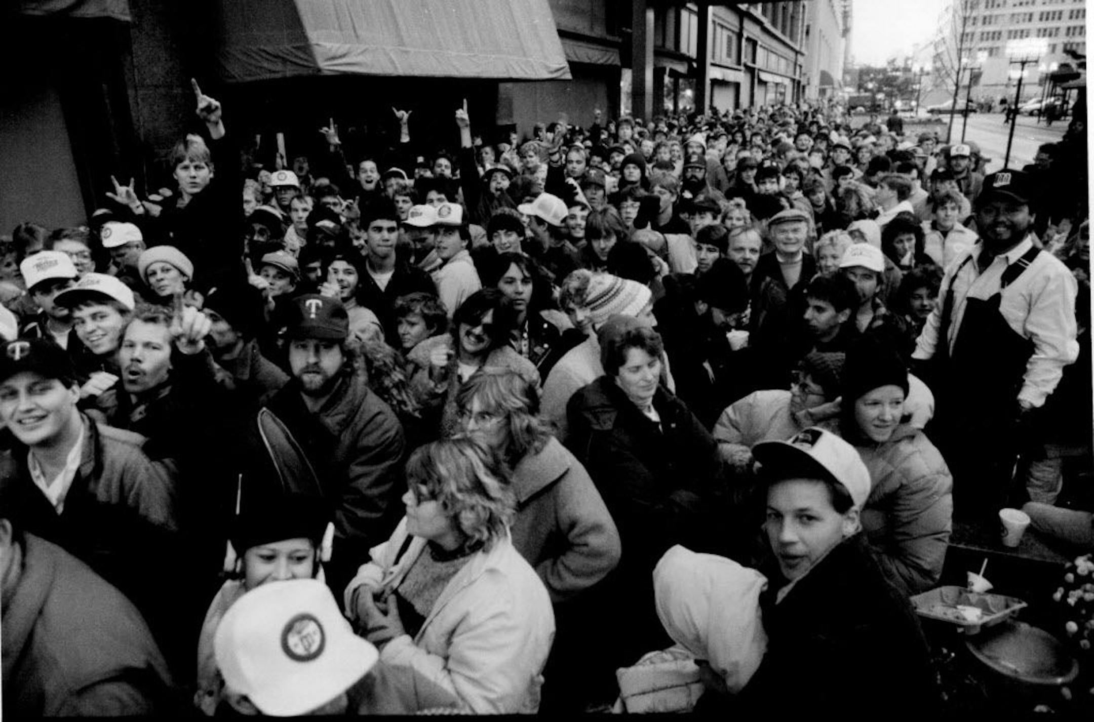 In October 1987, hundreds of Twins fans lined up outside Dayton's in downtown Minneapolis to buy tickets to the World Series after the Twins defeated the Detroit Tigers in the playoffs.
