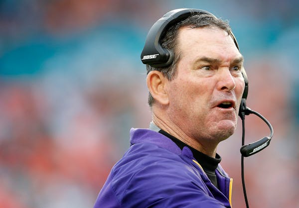 Minnesota Vikings head coach Mike Zimmer in the fourth quarter Sunday in Miami.