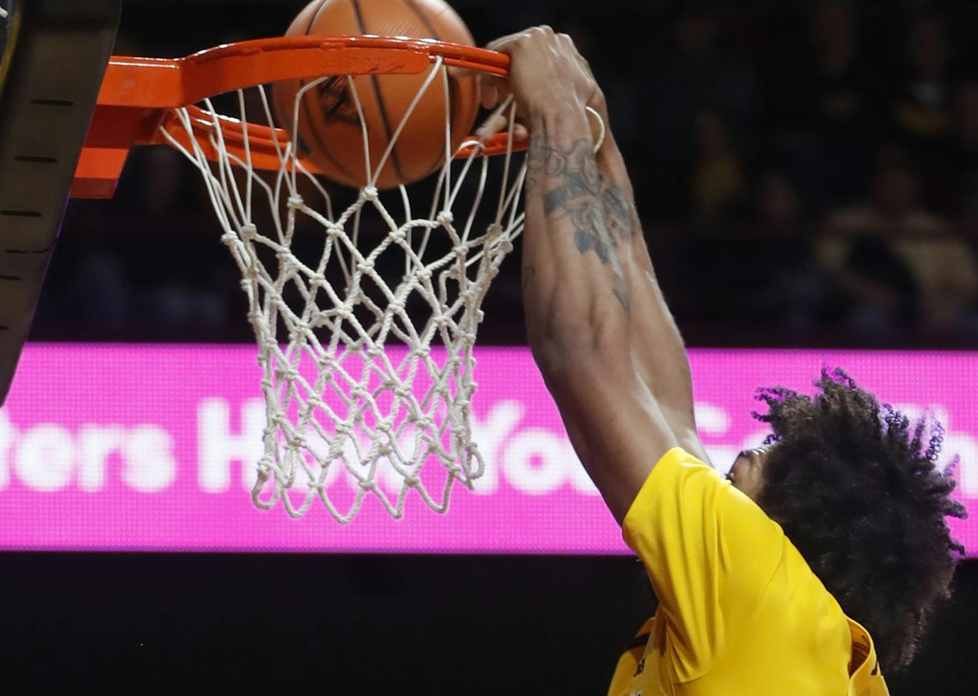 Jordan Murphy(3) makes a dunk.]Gophers face Nebraska at Williams Arena on 2/6/2018. Richard Tsong-Taatarii&#xef;rtsong-taatarii@startribune.com