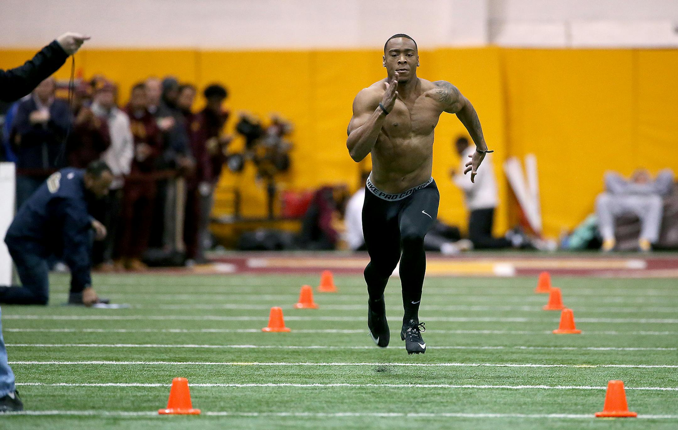 University of Minnesota's Cedric Thompson ran a 40-yard run before NFL scouts during Pro Day at the Nagurski building on campus, Monday, March 2, 2015. ] (ELIZABETH FLORES/STAR TRIBUNE) ELIZABETH FLORES � eflores@startribune.com