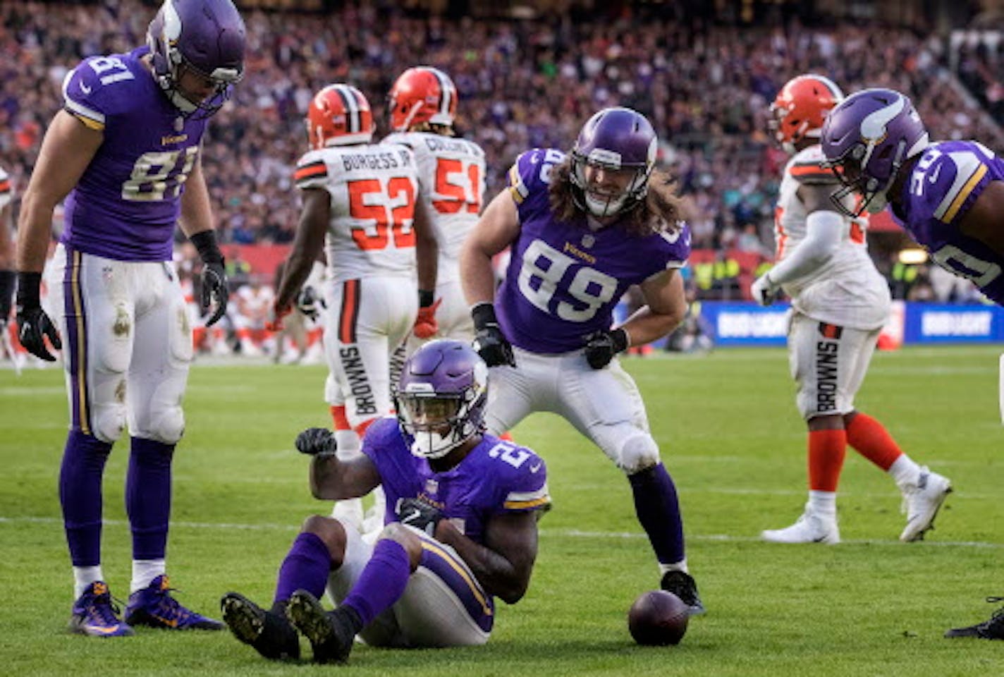 Minnesota Vikings running back Jerick McKinnon (21) celebrated after scoring a touchdown in the third quarter.