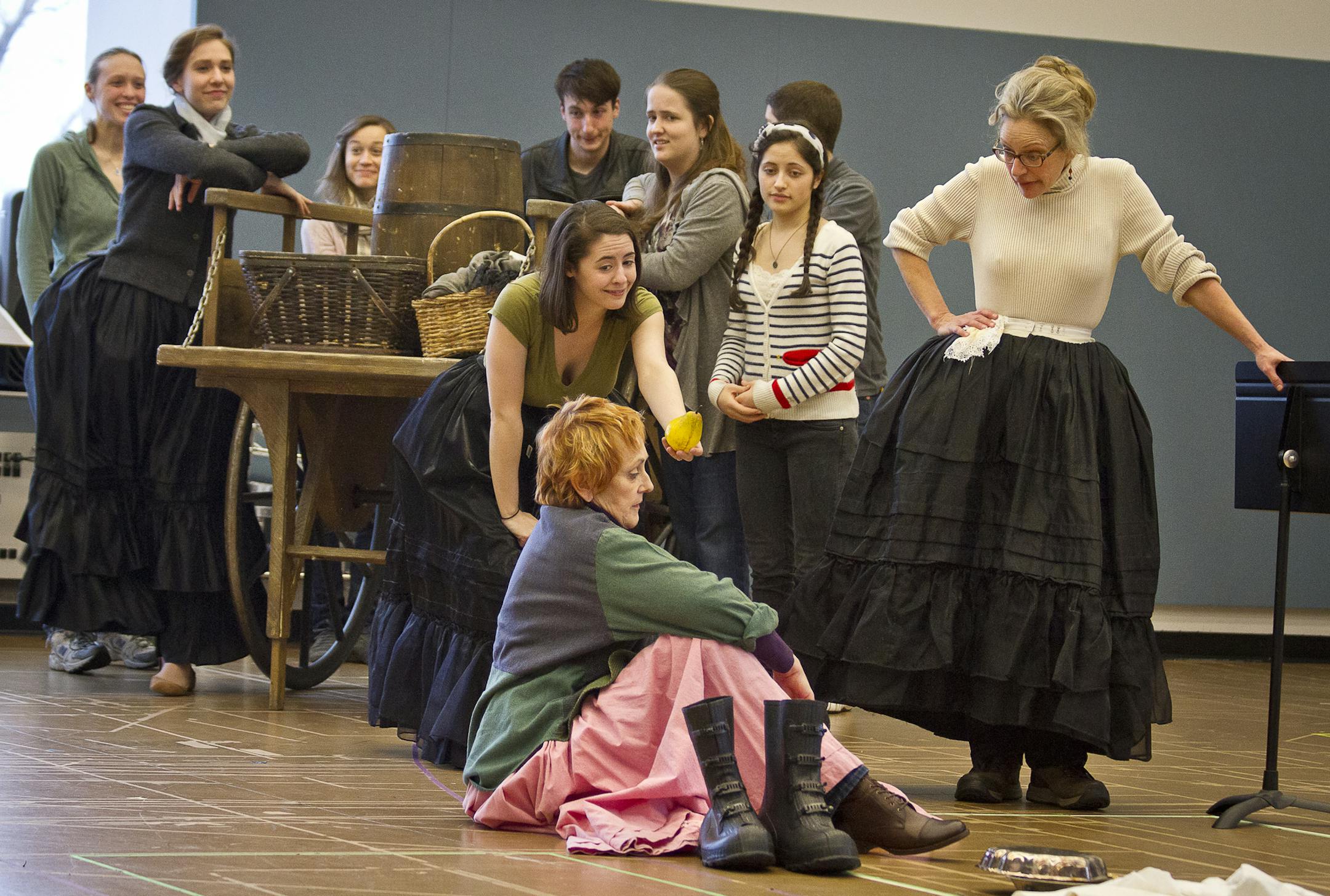Sally Wingert, right, and cast members rehearsing "The Primrose Path" at the Guthrie Theater. ORG XMIT: MIN1304191706102384
