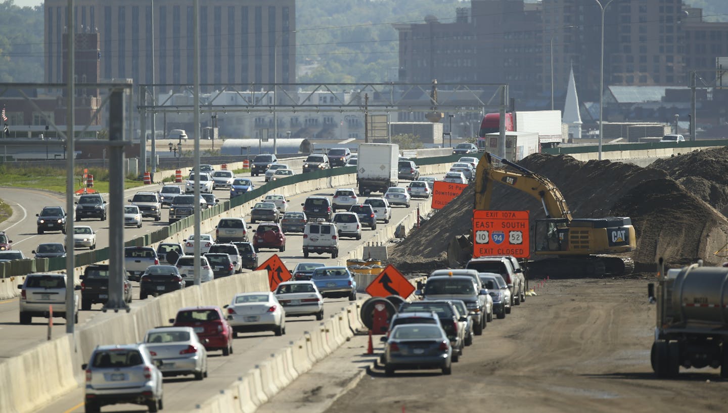 The construction project on I-35E in St. Paul, looking south from the Maryland Ave. bridge. Sunday afternoon at Target Field. ] JEFF WHEELER &#xef; jeff.wheeler@startribune.com While the road construction season is winding down, there's one spot, on I-35E south of Maryland, that is far from complete. It was photographed looking south towards downtown on Monday afternoon, September 21, 2015.