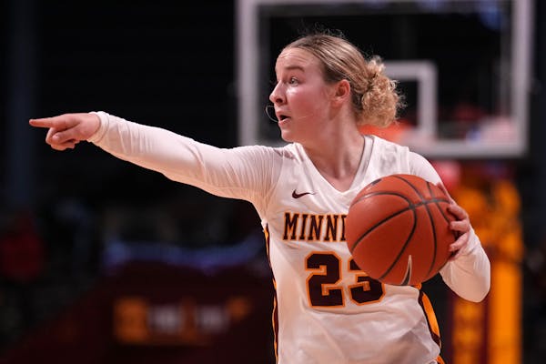 Gophers guard Katie Borowicz scored 17 points in the victory against UW-Milwaukee on Dec. 14.