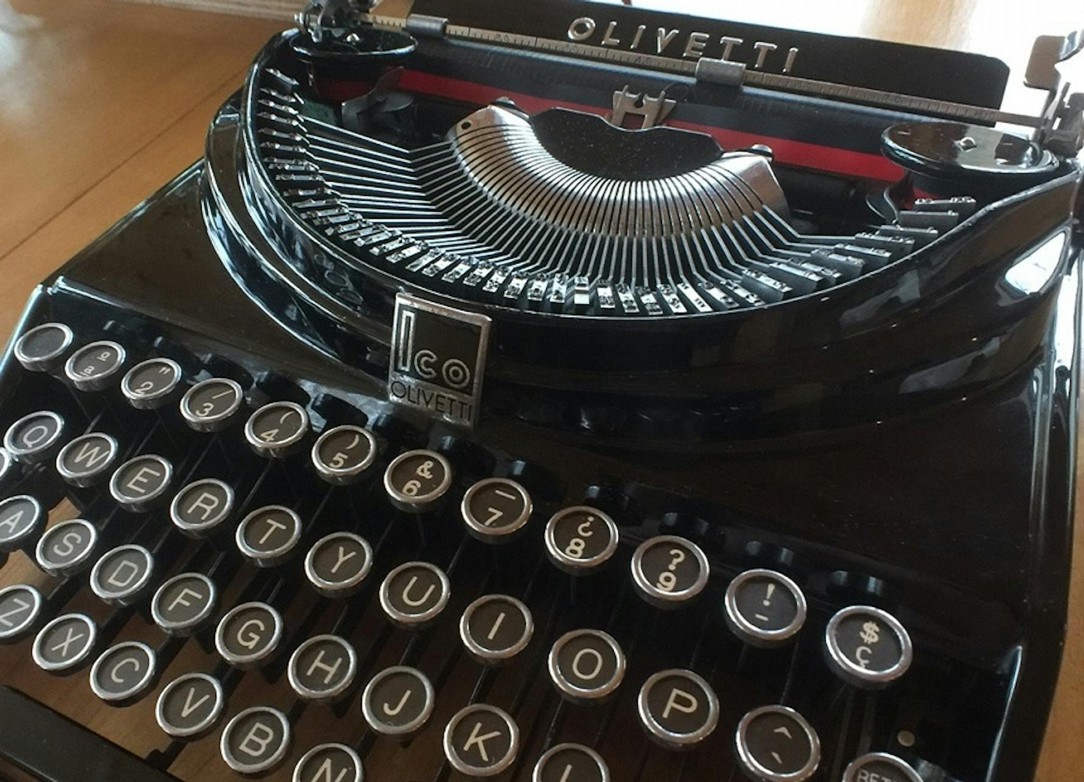 Olivetti ICO MP1 (1939) with Spanish keyboard.