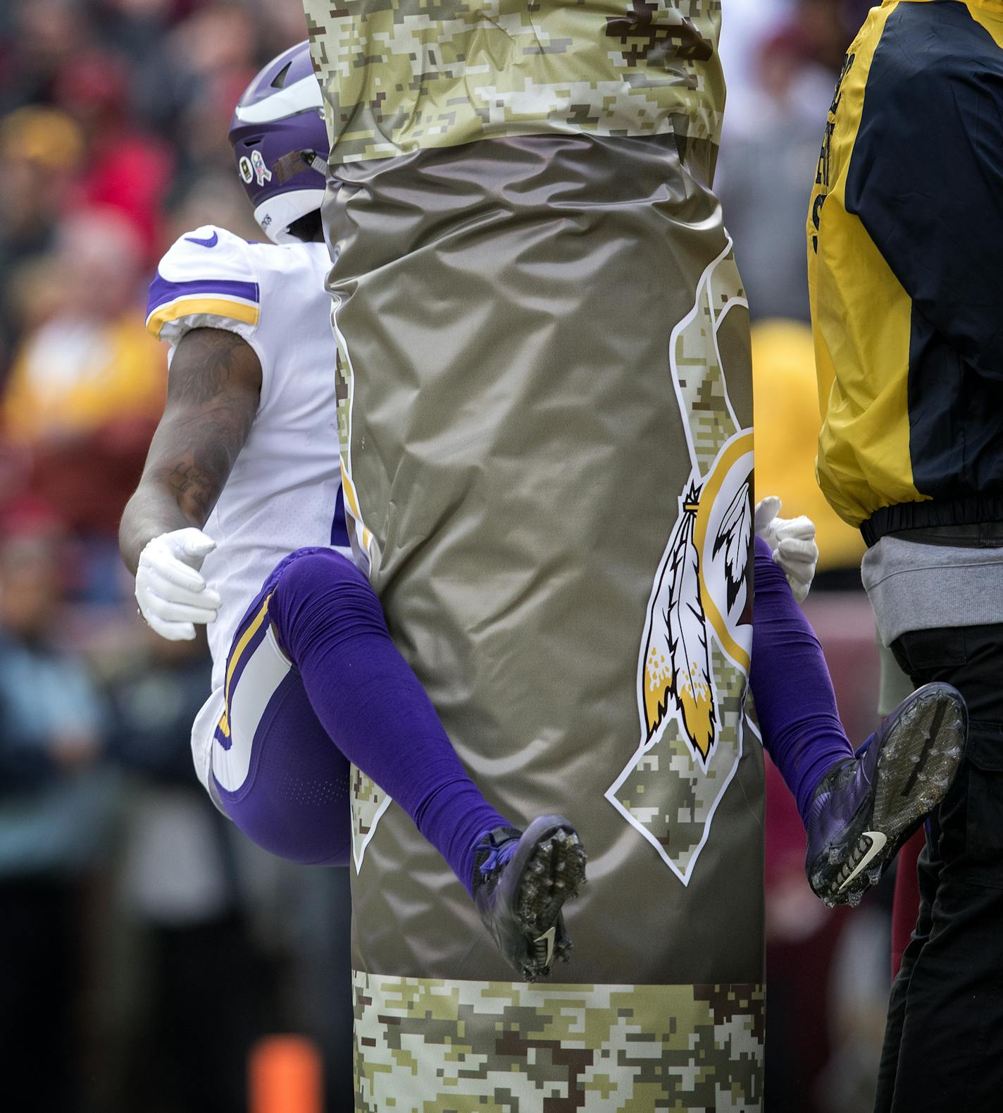 Stefon Diggs (11) celebrated by hugging the goal post after scoring a touchdown in the second quarter. ] CARLOS GONZALEZ &#xef; cgonzalez@startribune.com - November 12, 2017, Landover, MD, FedEx Field, NFL, Minnesota Vikings vs. Washington Redskins.