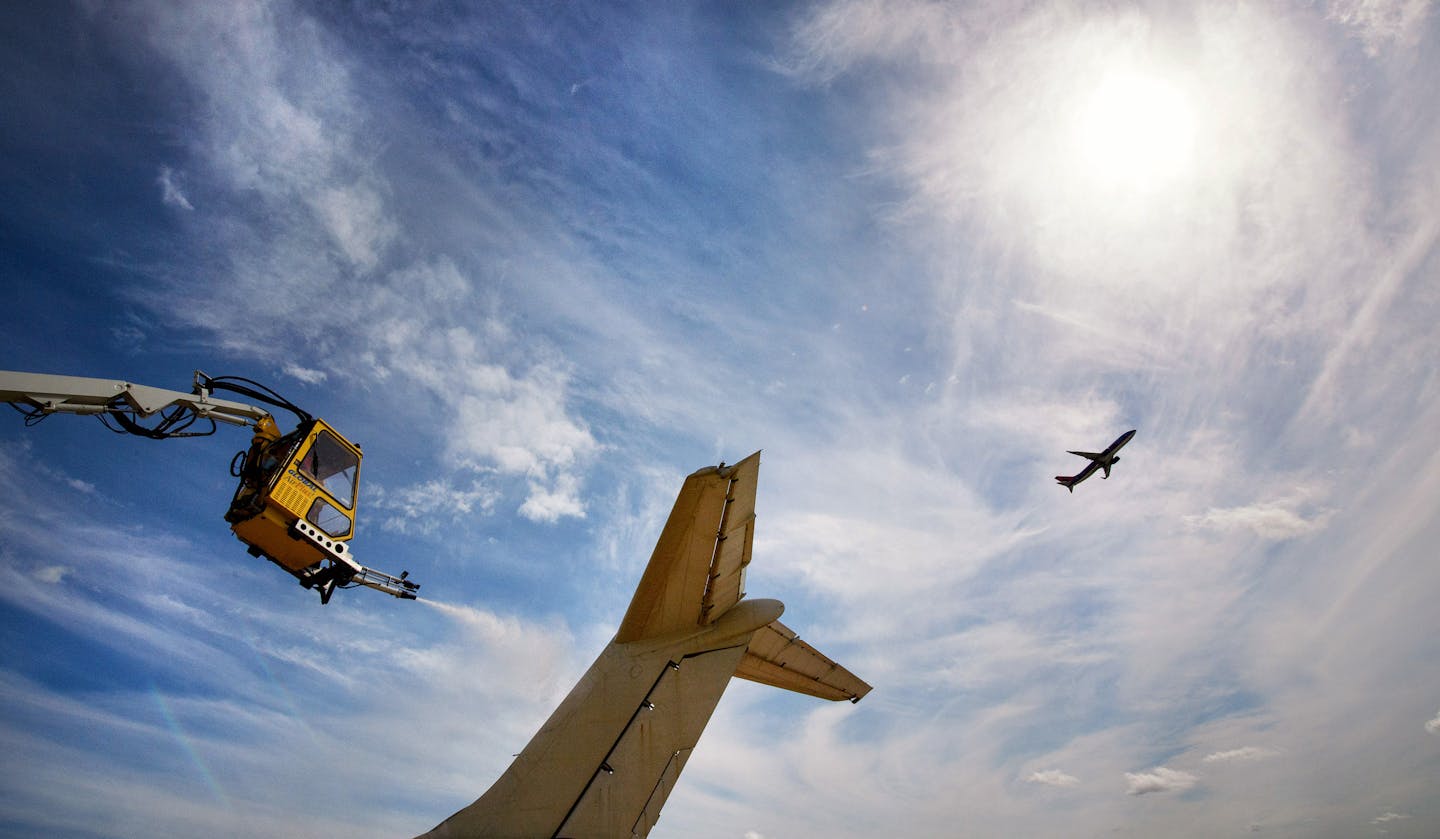 What happens to all of the de icing fluid sprayed on planes at MSP