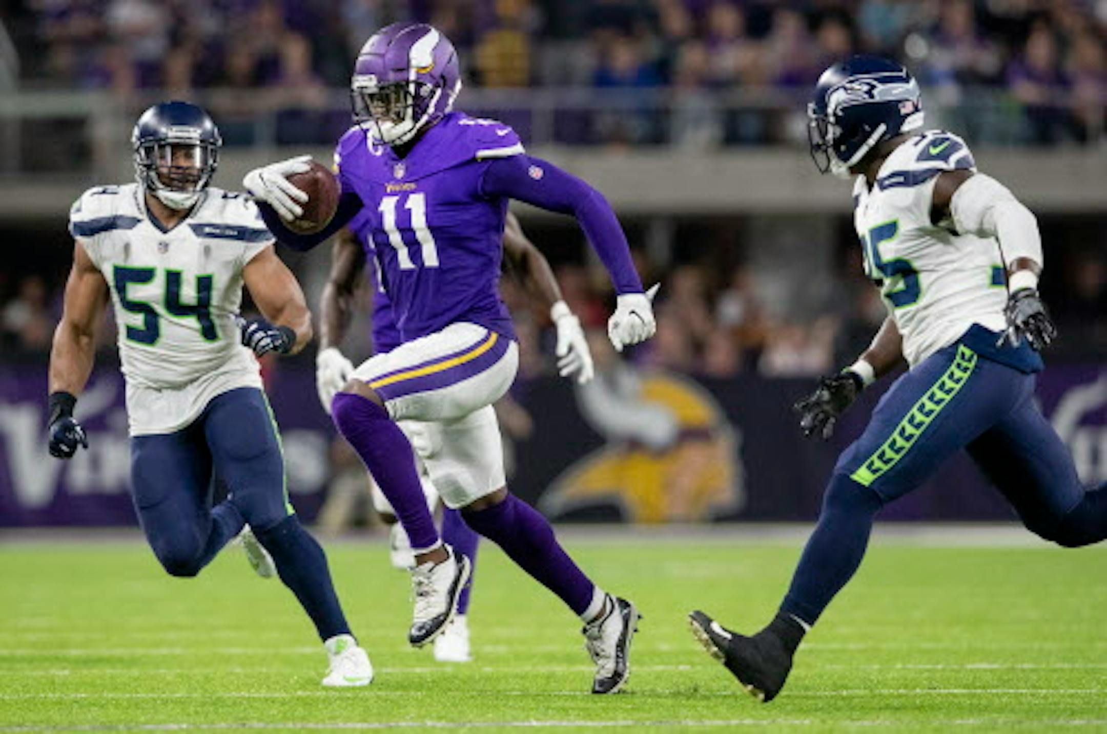 Minnesota Vikings receiver Laquon Treadwell during a catch and run in the second quarter.