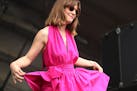 Feist smiled and curtsied as she arrived on stage for her set.