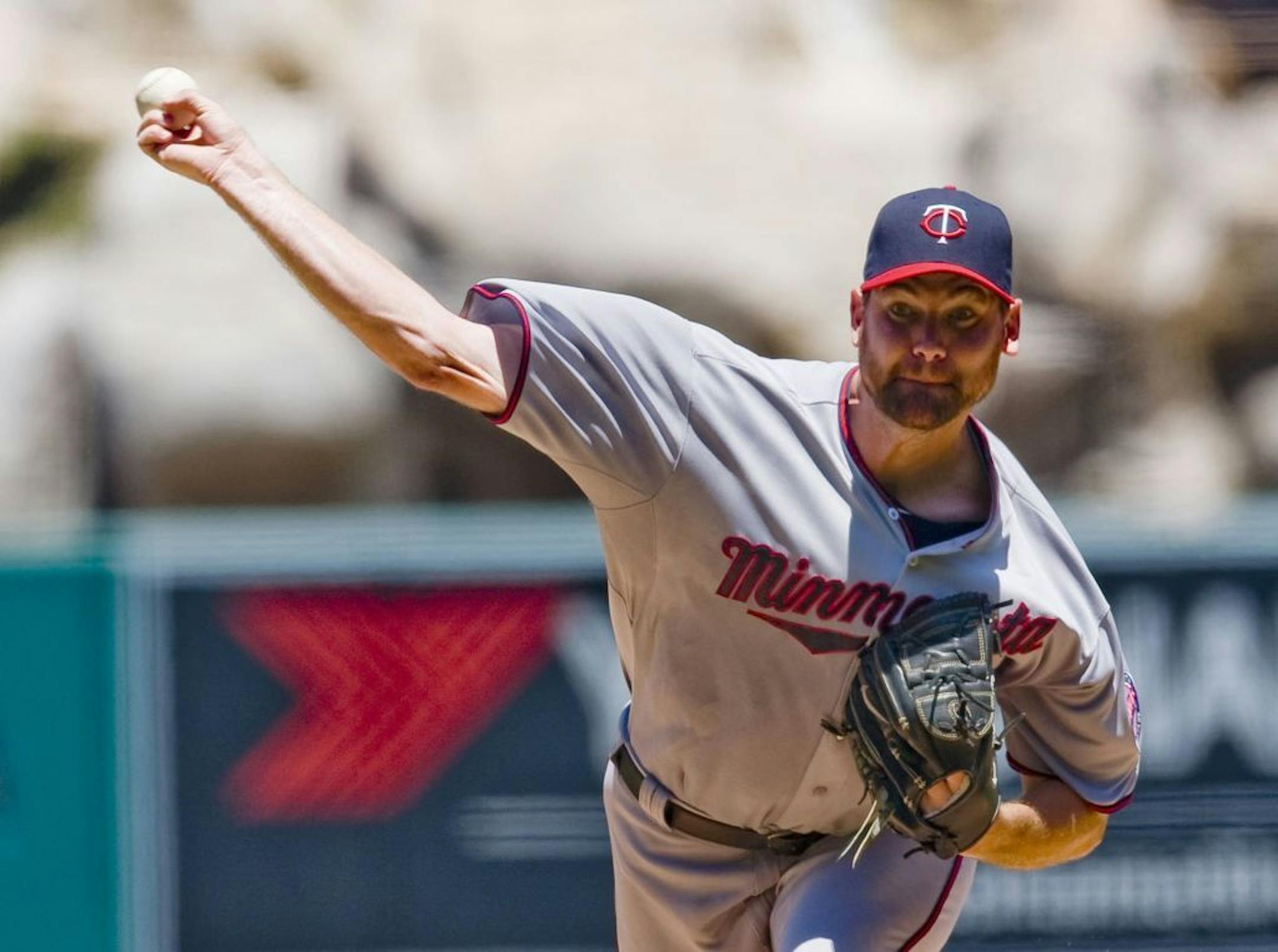 Minnesota Twins starter Mike Pelfrey delivers a pitch against the Los Angeles Angels in the second inning at Angel Stadium of Anaheim in Anaheim, California, Wednesday, July 24, 2013.