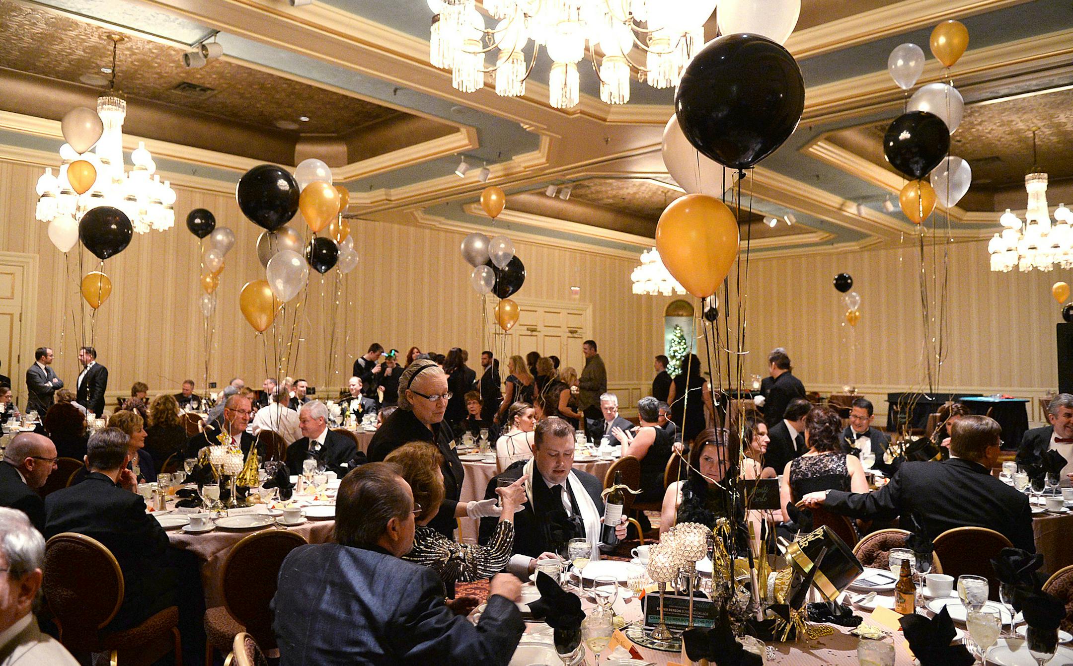 The New Year's Eve Victory Gala at the St. Paul Hotel offered casino games, cocktails, dancing and a silent auction benefitting the Diaper Drive. ] (SPECIAL TO THE STAR TRIBUNE/BRE McGEE)