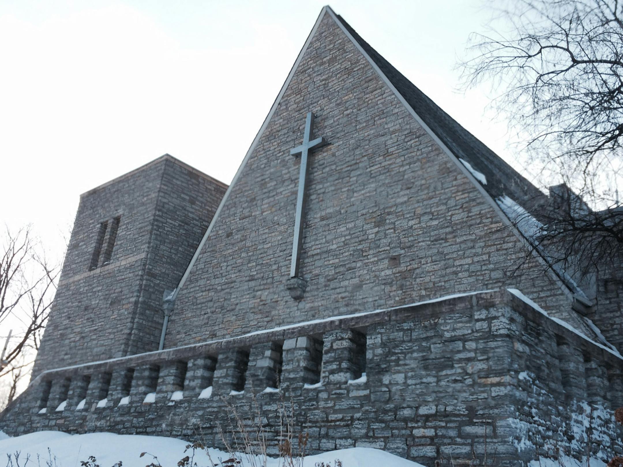 Walter Huchthausen designed Mount Olive Evangelical Lutheran Church (1460 W. Almond Av., St. Paul), completed in 1942.