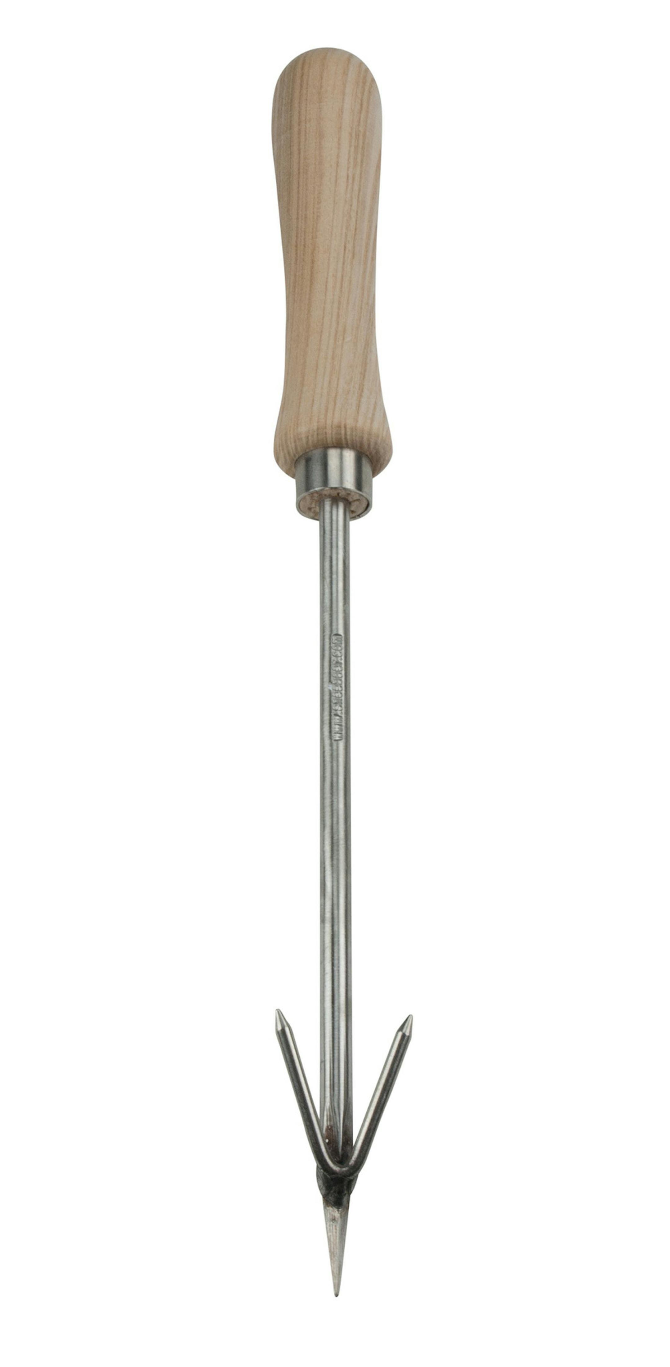 Sneeboer Wrotter for weeding, with ash handle, from Garden Tool Co. (Garden Tool Co.) ORG XMIT: 1160488