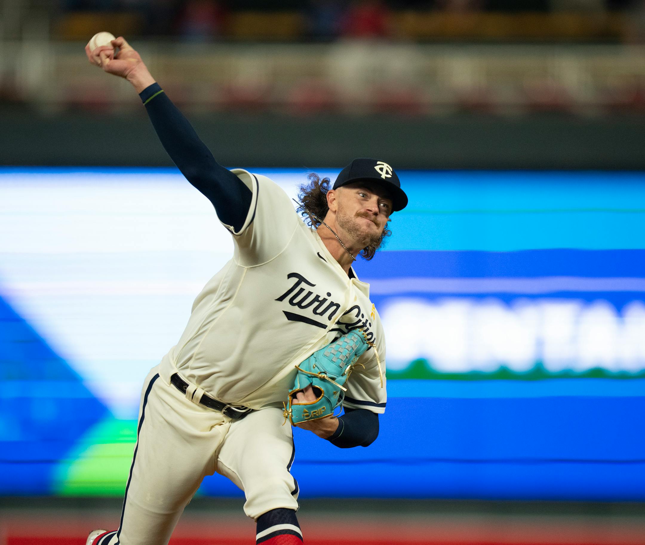 Minnesota Twins starting pitcher Chris Paddack throwing in the seventh inning. The Minnesota Twins faced the Oakland Athletics in an MLB baseball game Tuesday night, September 26, 2023 at Target Field in Minneapolis. ] JEFF WHEELER • jeff.wheeler@startribune.com