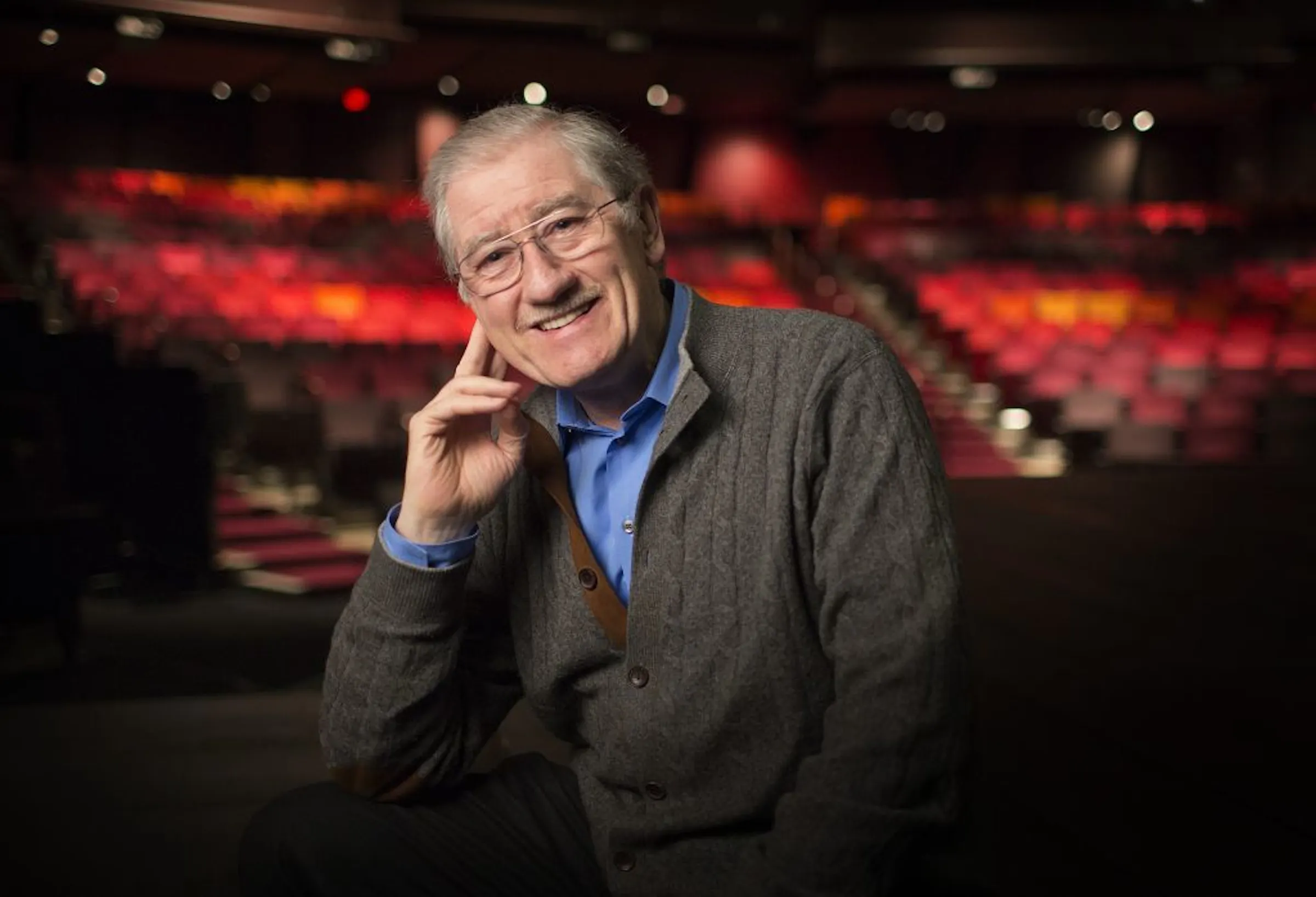 Guthrie's Joe Dowling takes a final curtain call at theater he reinvented