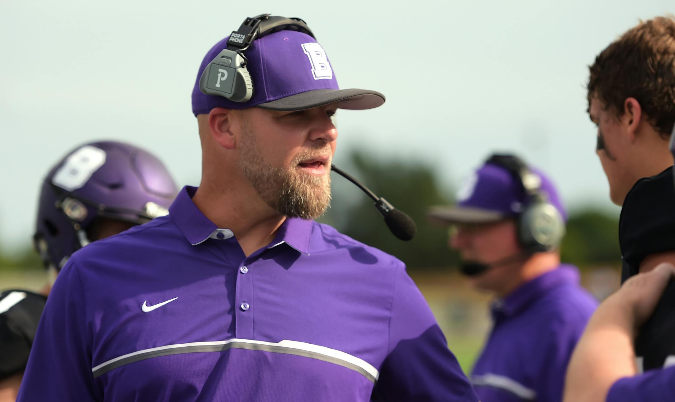 XYZ during the first half of high school football season opener Friday afternoon at Buffalo High School. The Buffalo Bison led the Brainderd Warriors 21-14 at the end of the first half. ] (SPECIAL TO THE STAR TRIBUNE/BRE McGEE)
**XYZ
