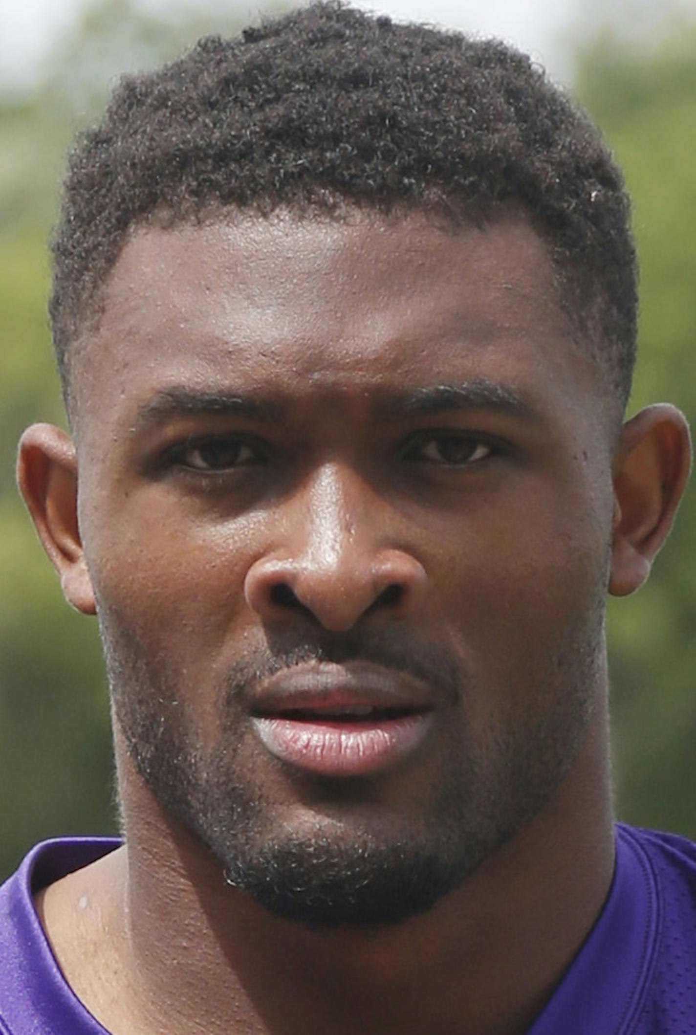 Minnesota Vikings defensive end Danielle Hunter leaves the field after practice at the NFL football team's training camp in Eagan, Minn., Thursday, June 14, 2018. (AP Photo/Jim Mone) ORG XMIT: MIN2018062717121751