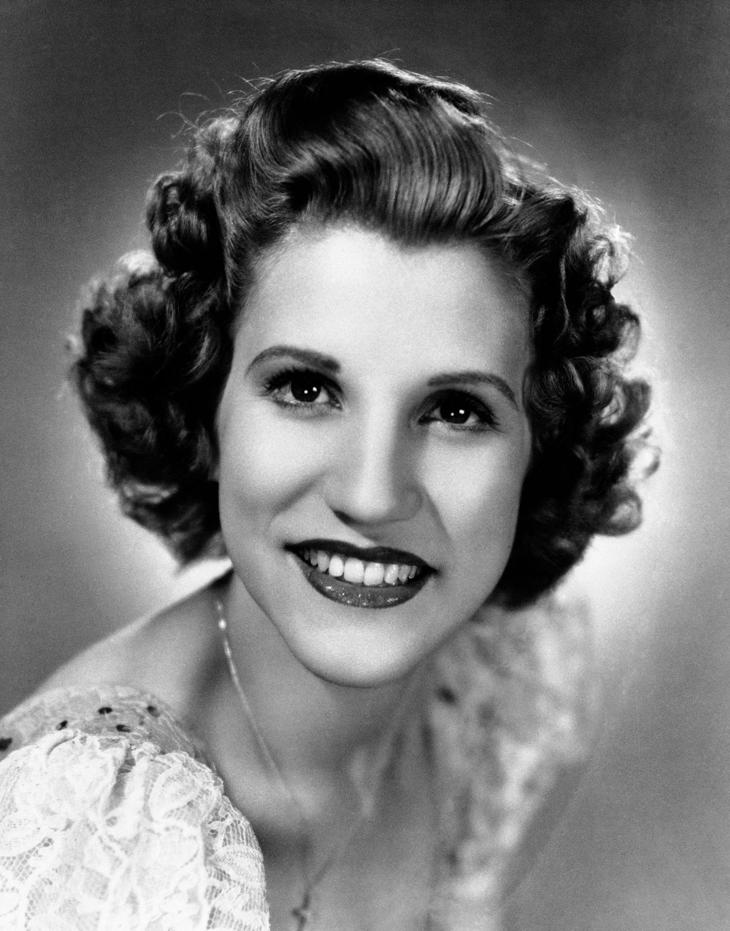 FILE - This 1942 file photo shows singer Patty Andrews, the last survivor of the three singing Andrews sisters, who has died in Los Angeles at age 94. Andrews died Wednesday, Jan. 30, 2013, at her home in suburban Northridge of natural causes, said family spokesman Alan Eichler. (AP Photo, File)