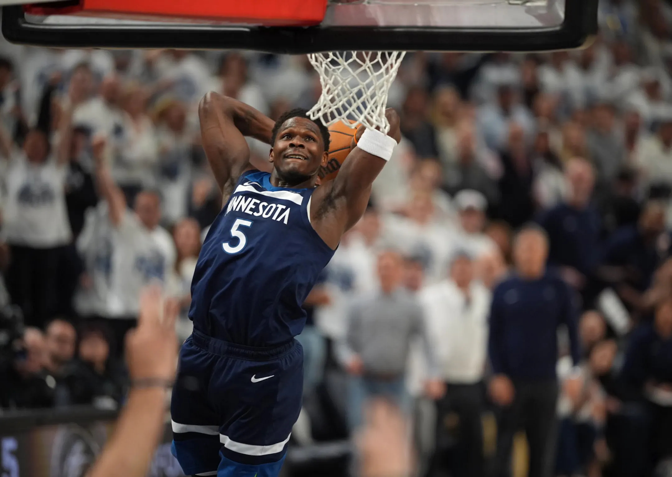 Timberwolves hit home run in Game 3 rout of Thunder