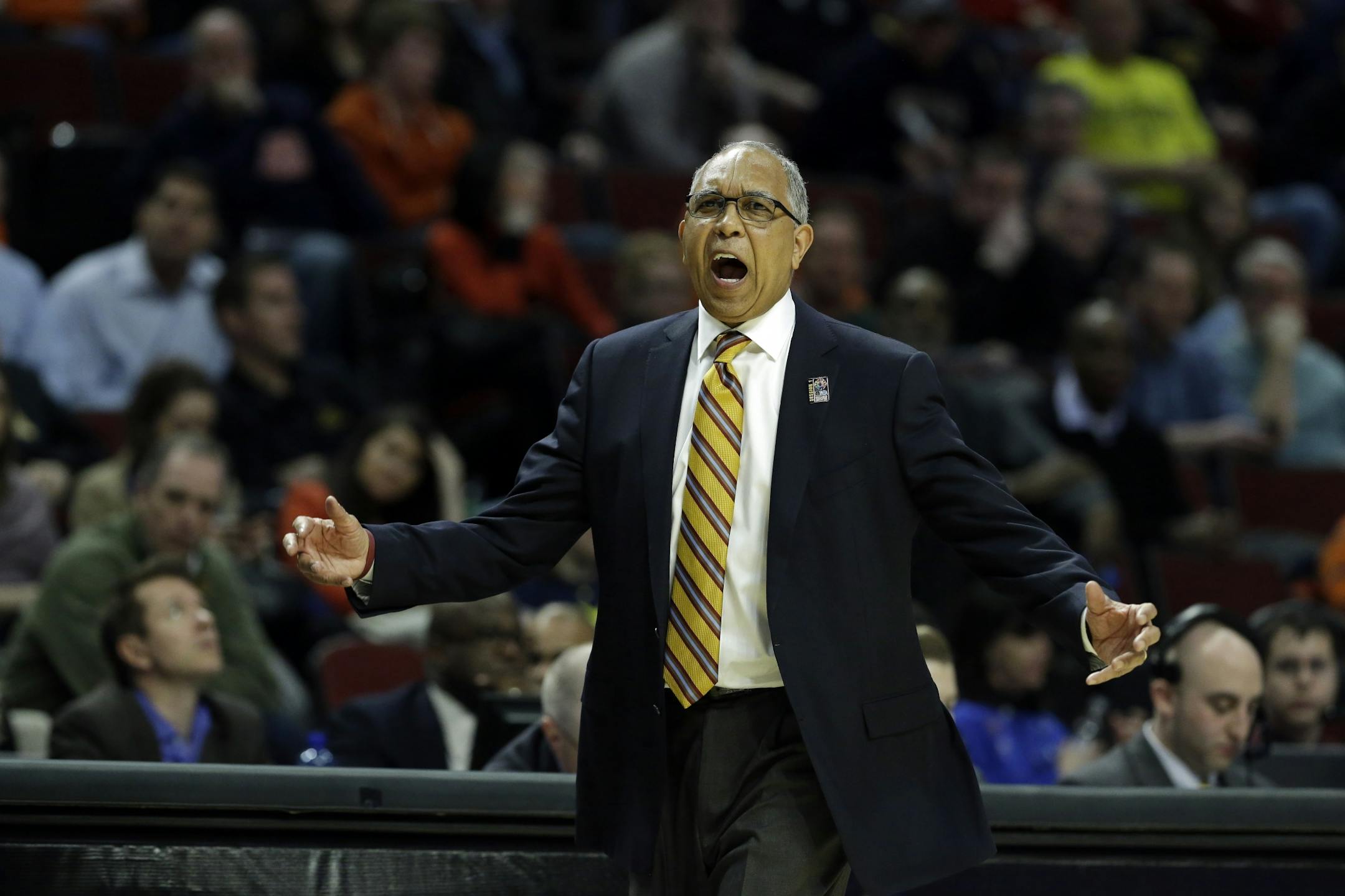 Minnesota head coach Tubby Smith reacts during the second half of an NCAA college basketball game at the Big Ten tournament against Illinois Thursday, March 14, 2013, in Chicago.