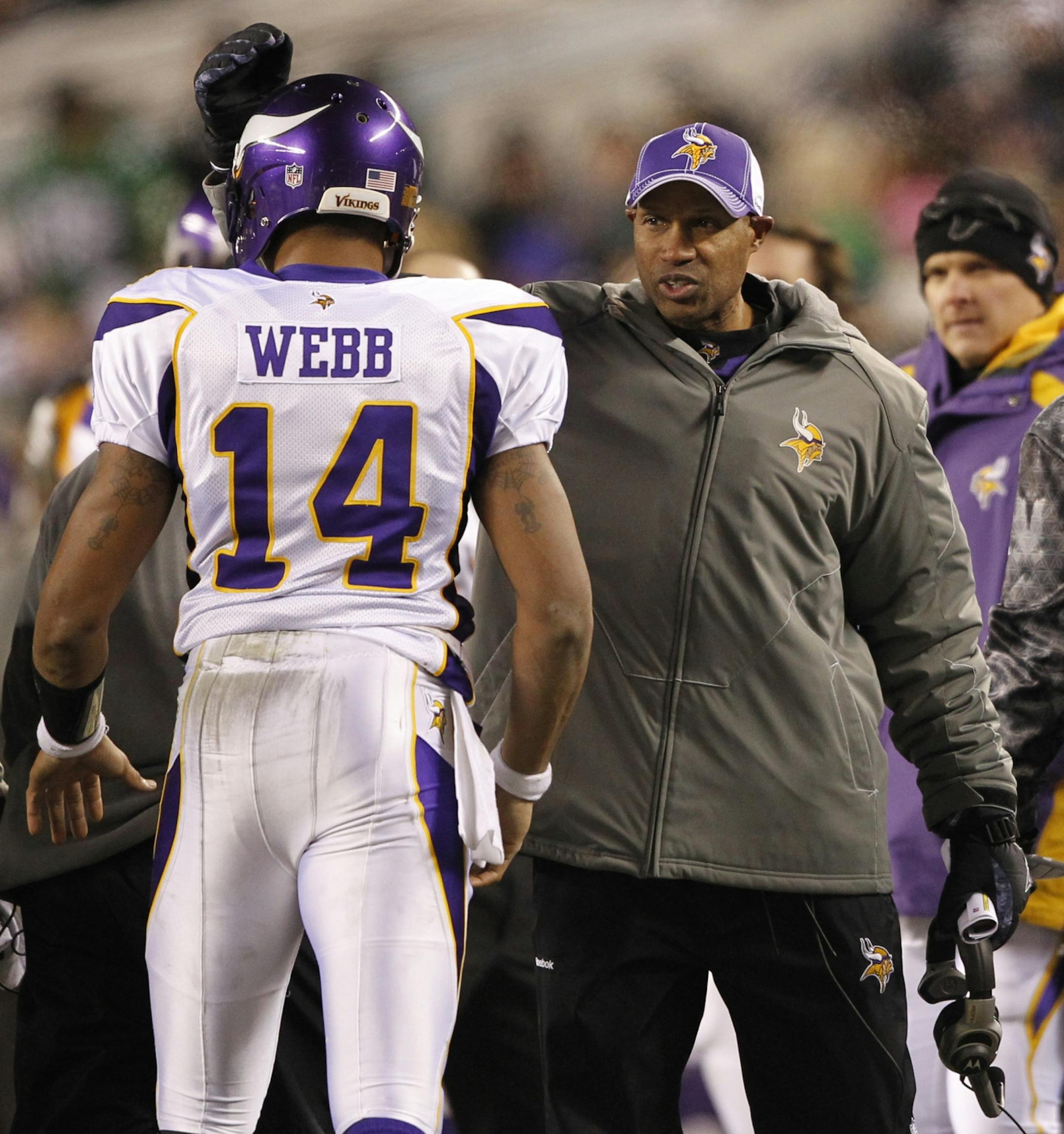 Vikings coach Leslie Frazier celebrated with quarterback Joe Webb in the third quarter of Minnesota's 24-14 victory over Philadelphia on Tuesday night.